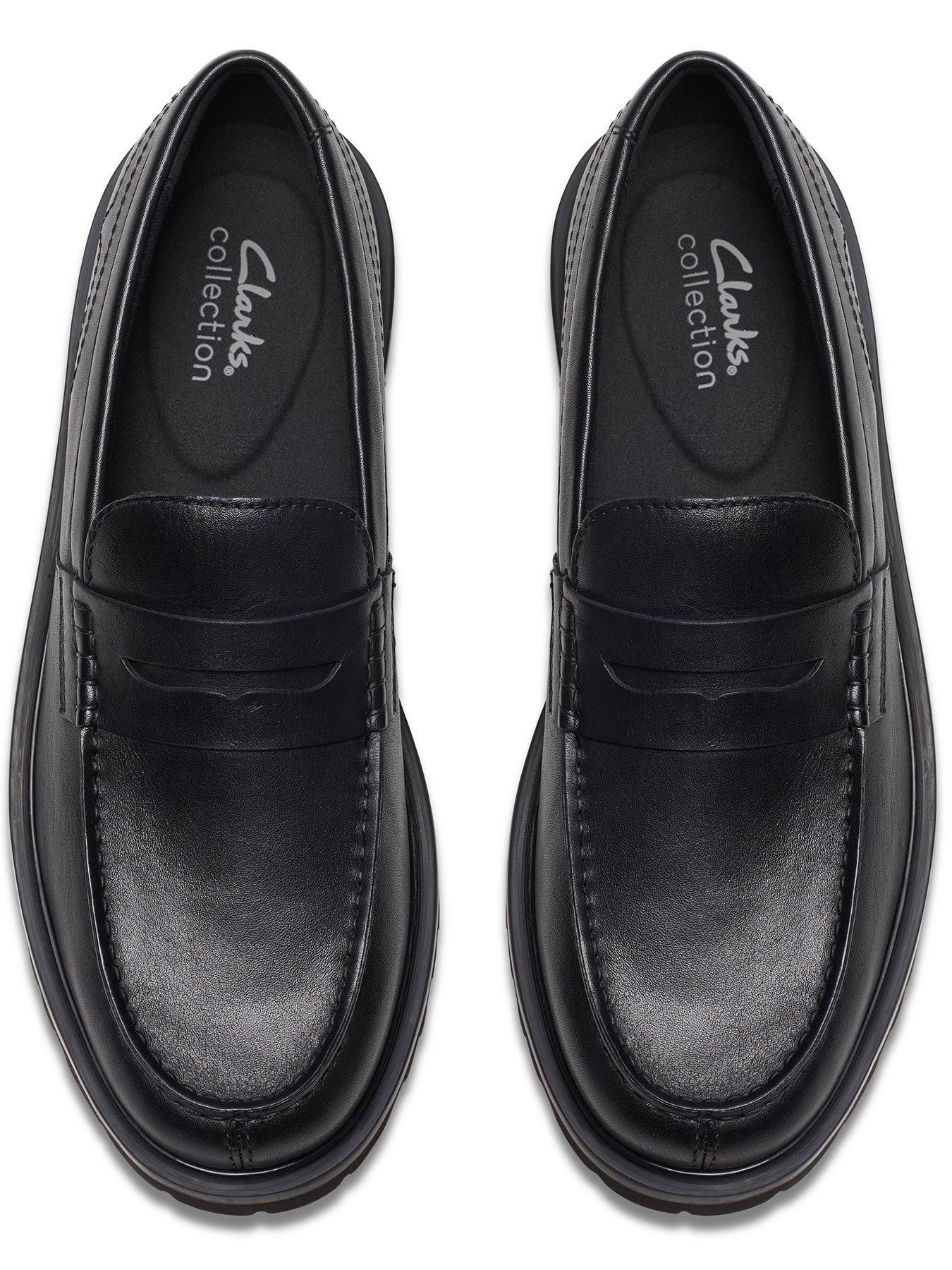 clarks-berwick-loafers-blackoutfit