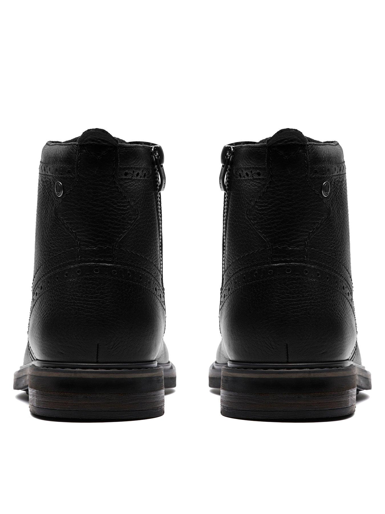 Image 3 of 6 of Clarks Clarks Newford Lace Up Ankle Boots-black