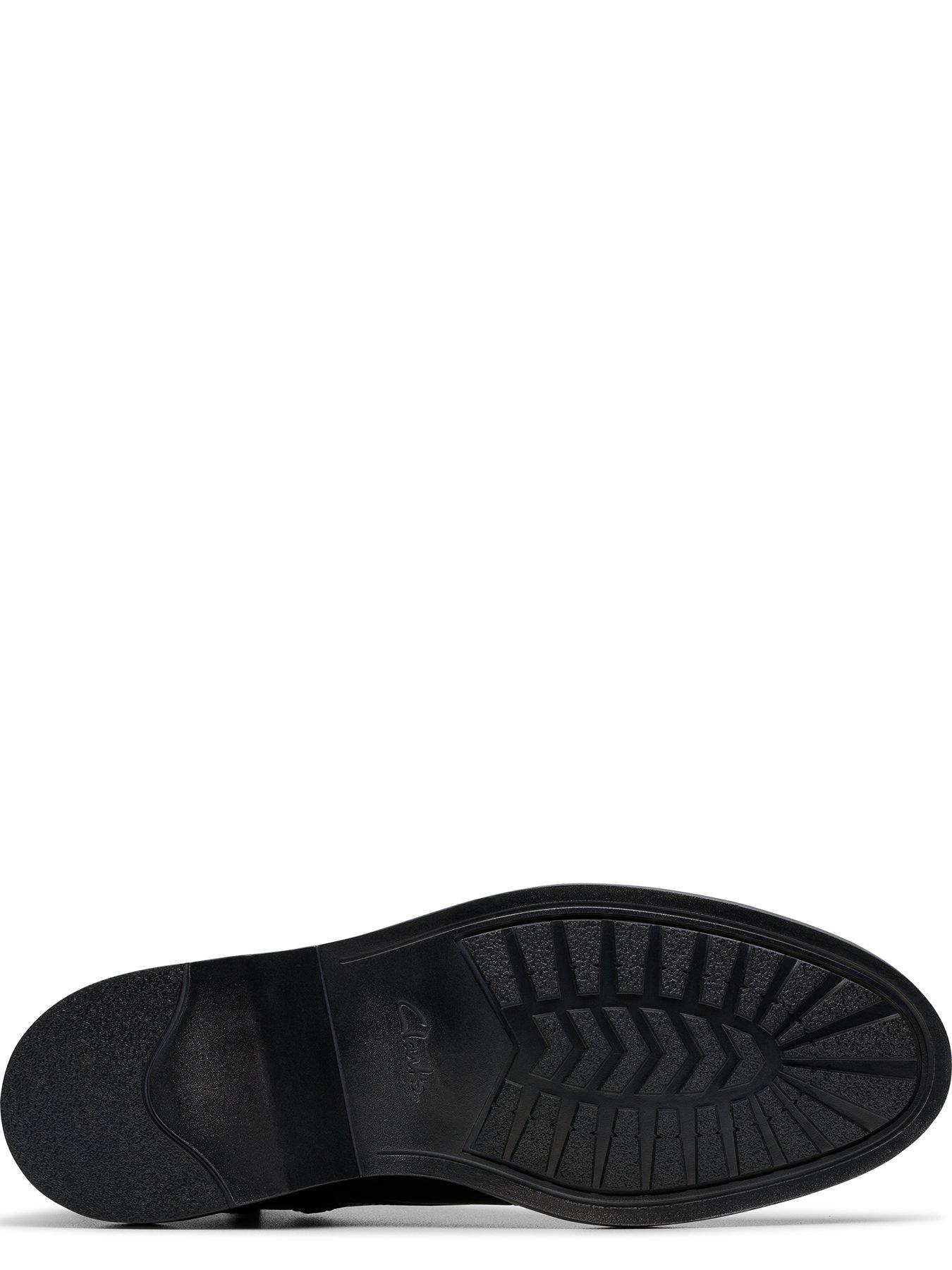 Image 5 of 7 of Clarks Aldwin Lace Up Ankle Boots&nbsp;- Black