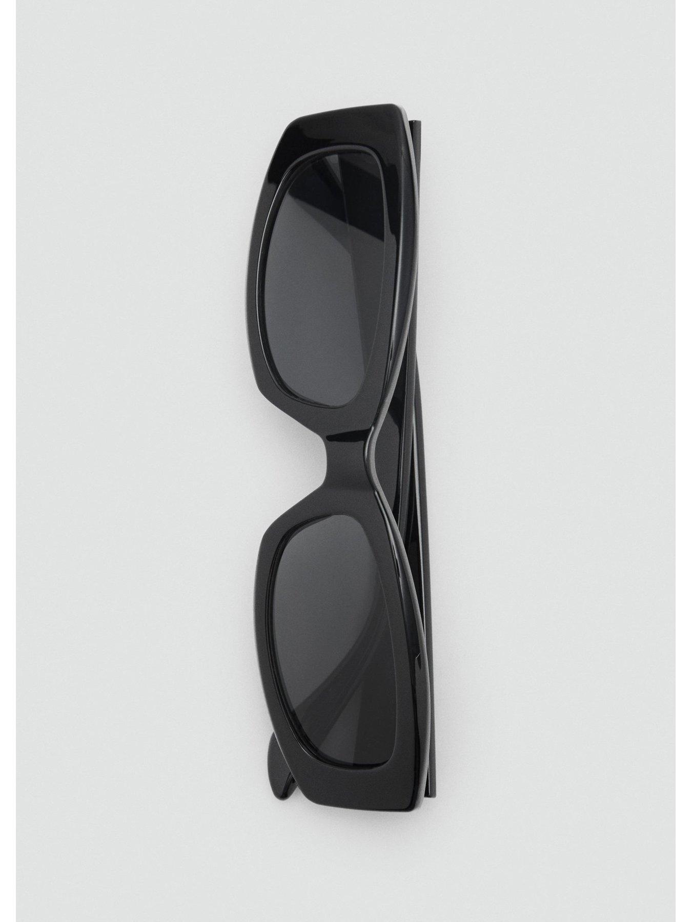mango-contrasting-rectangular-frame-sunglasses-blackdetail