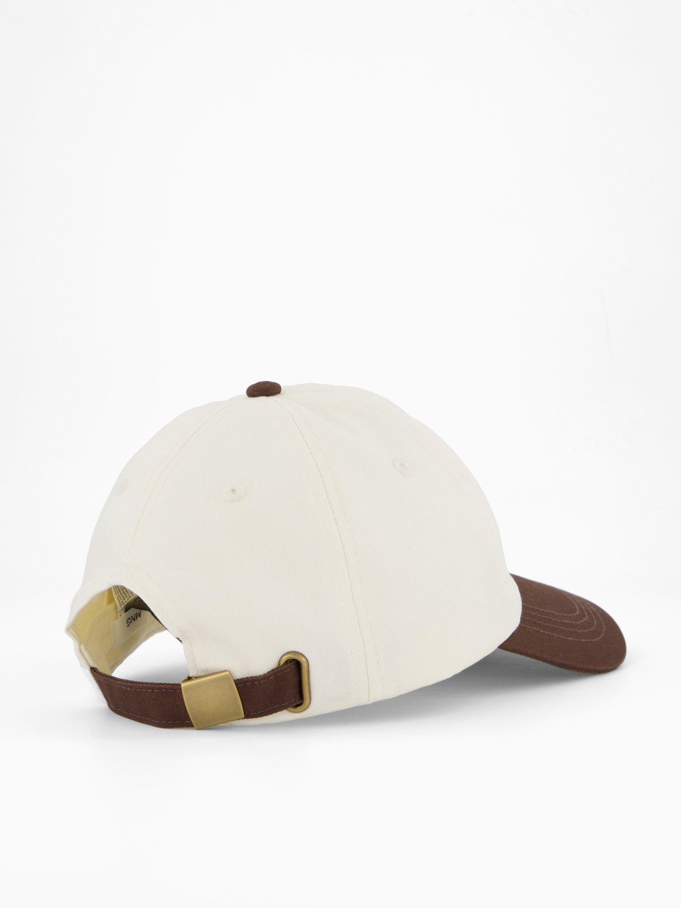 mango-embroidered-message-cap-browndetail