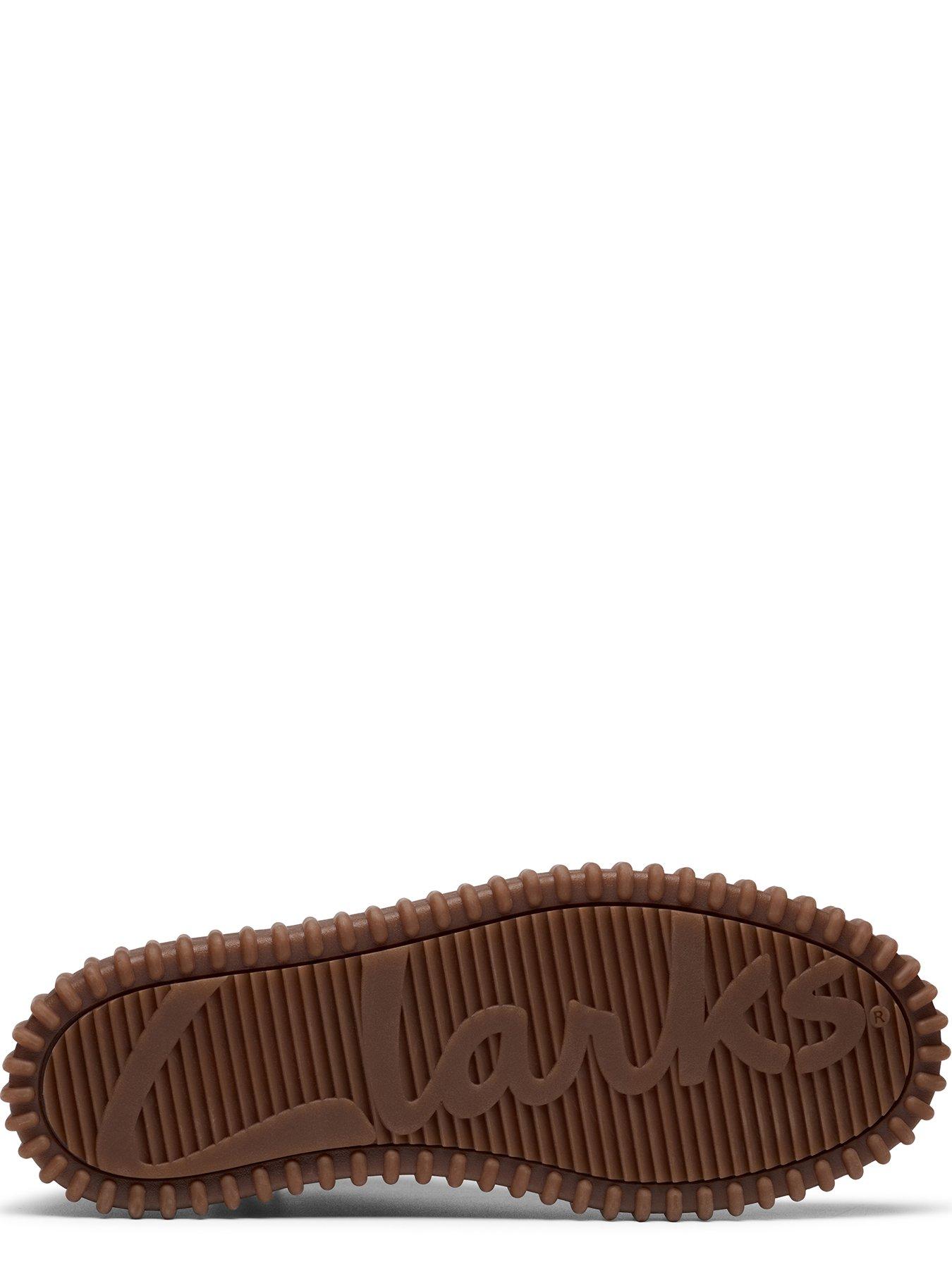 Image 5 of 6 of Clarks Torhill Hi Chukka Boots - Dark Brown