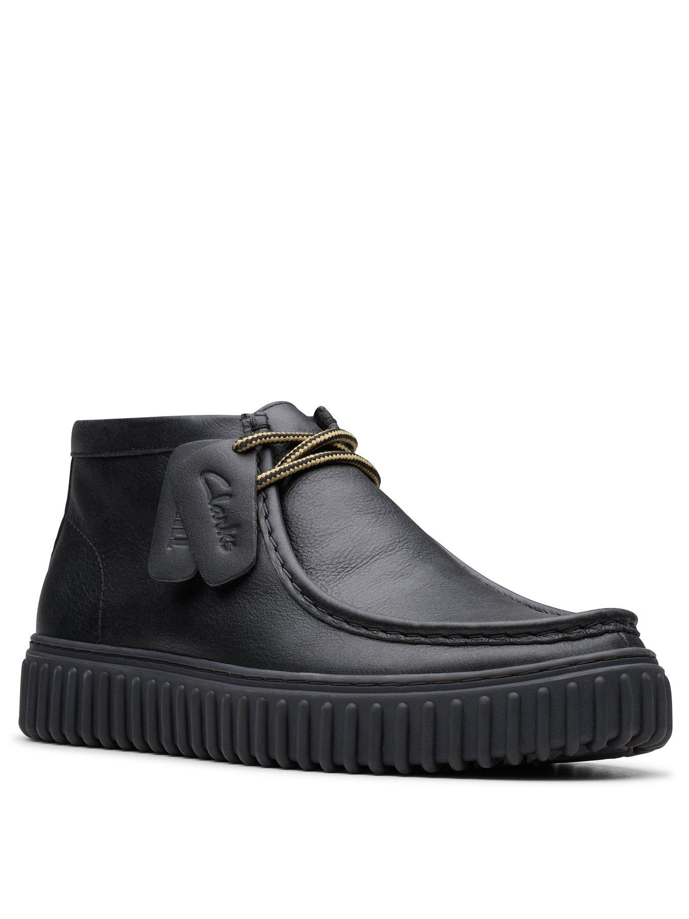 clarks-torhill-hi-chukka-boots--blackstillFront