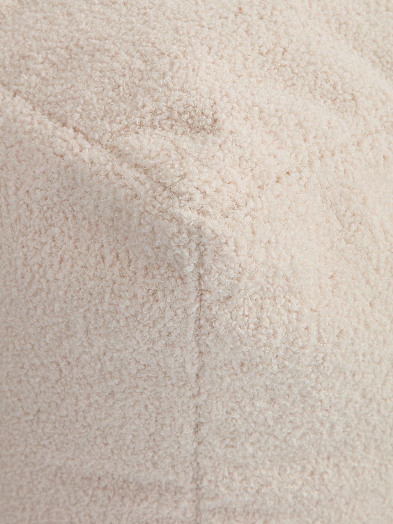 kaikoo-kaikoo-boucle-cube-pouffe--creamoutfit