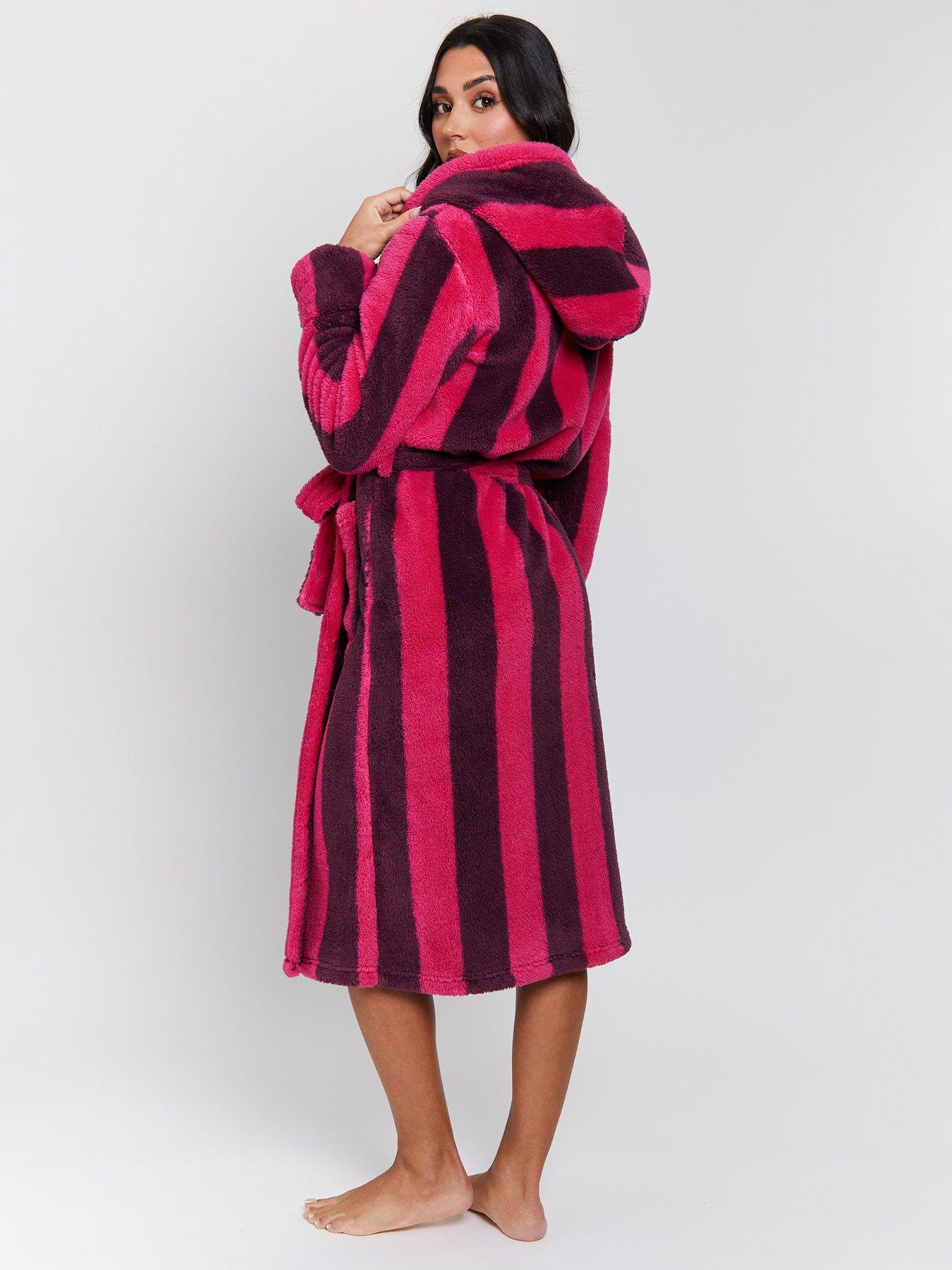 loungeable-chunky-sherpa-stripe-hooded-dressing-gown-redstillFront