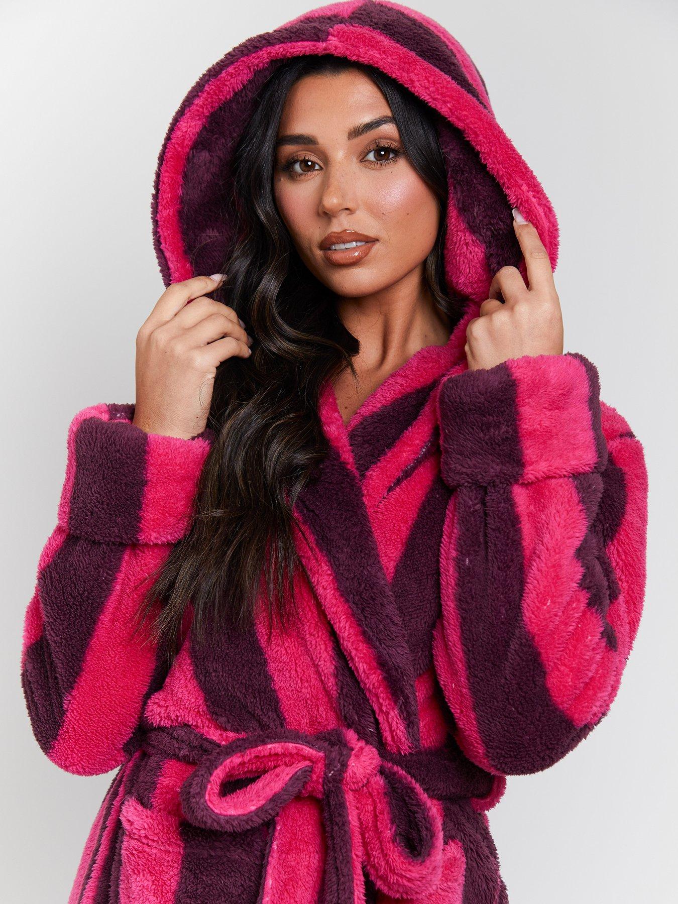 loungeable-chunky-sherpa-stripe-hooded-dressing-gown-redoutfit
