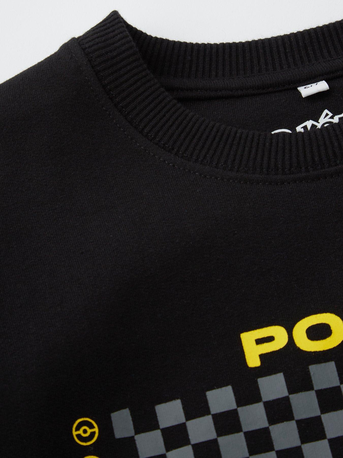 pokemon-sweatshirt-blackdetail