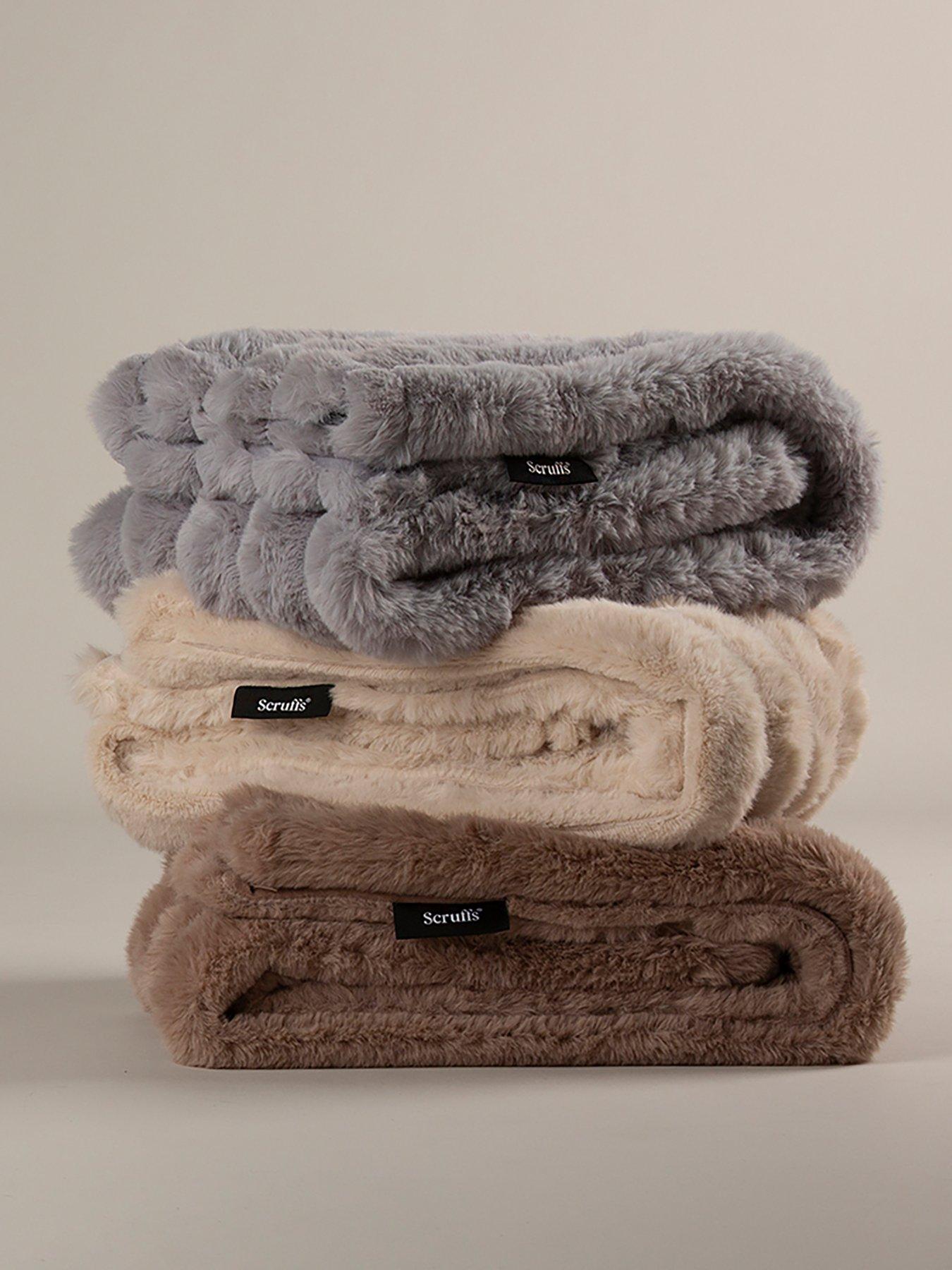 Image 7 of 7 of Scruffs Scruffs Aspen Pet Blanket