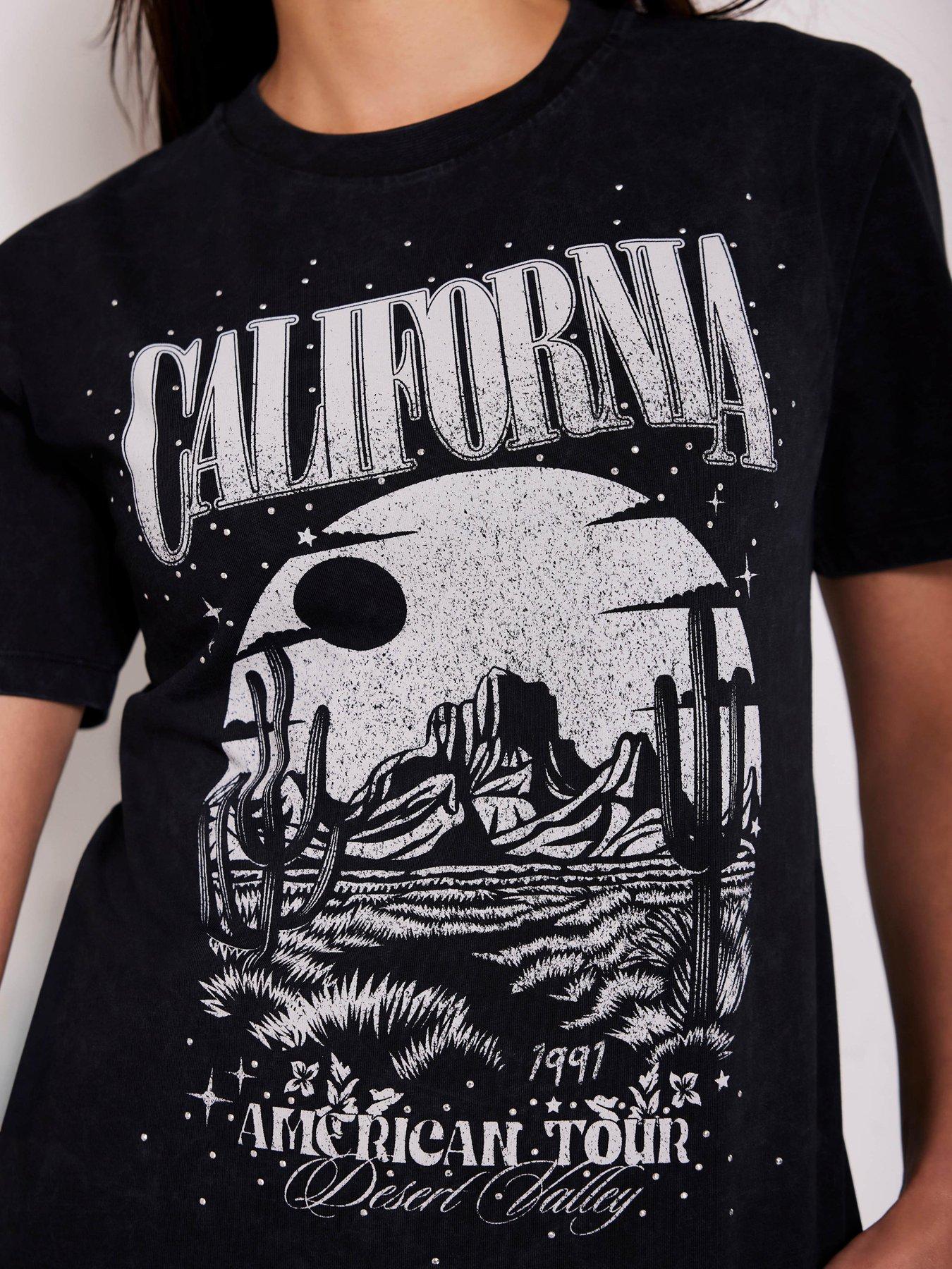 mint-velvet-california-t-shirt-blackoutfit