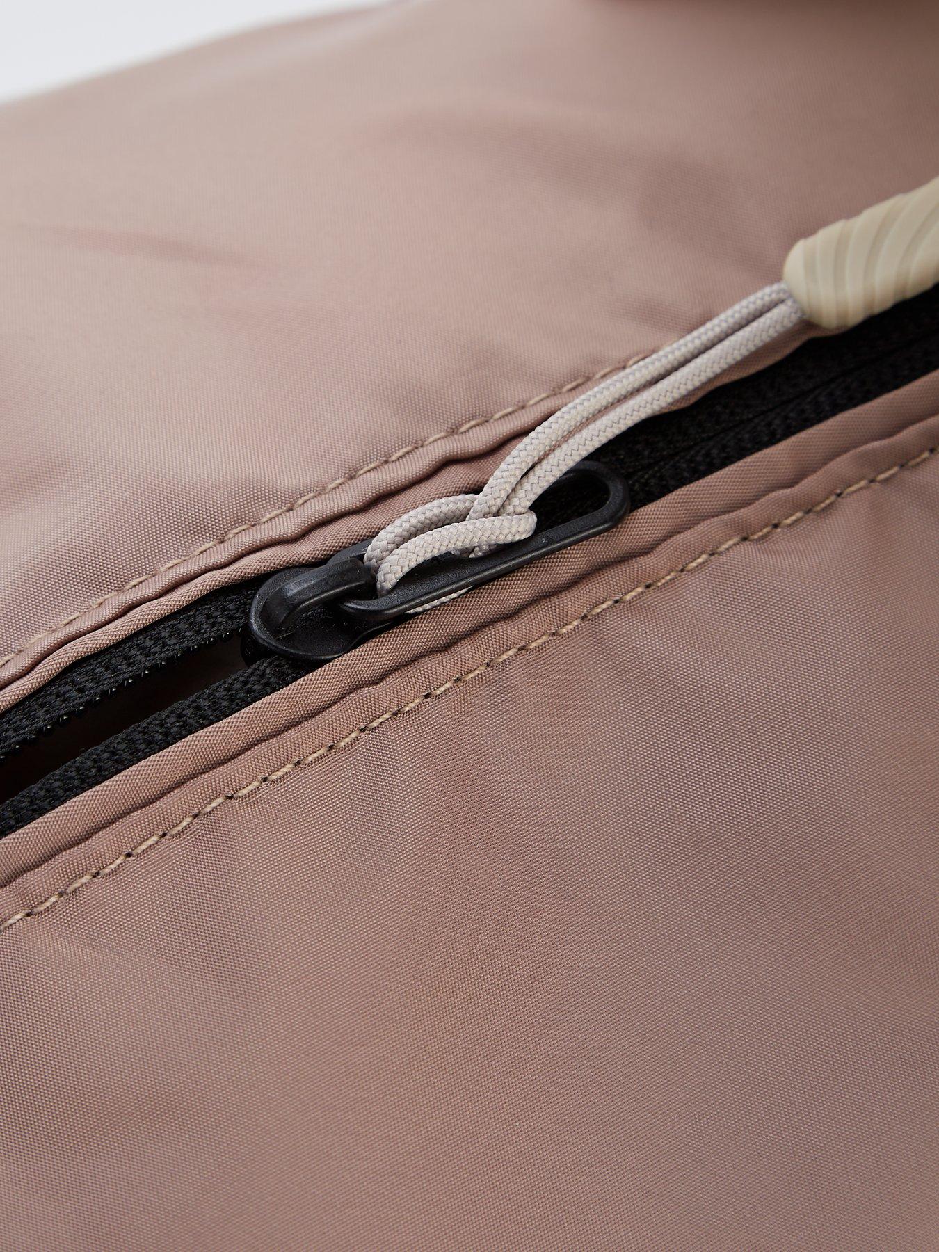 adidas-unisex-yoga-duffel-bag-browndetail