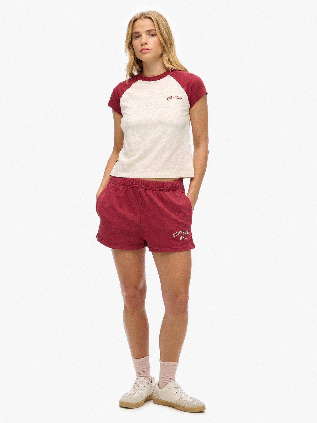 Image 3 of 5 of Superdry Cotton Essential Logo Raglan T-Shirt - Red
