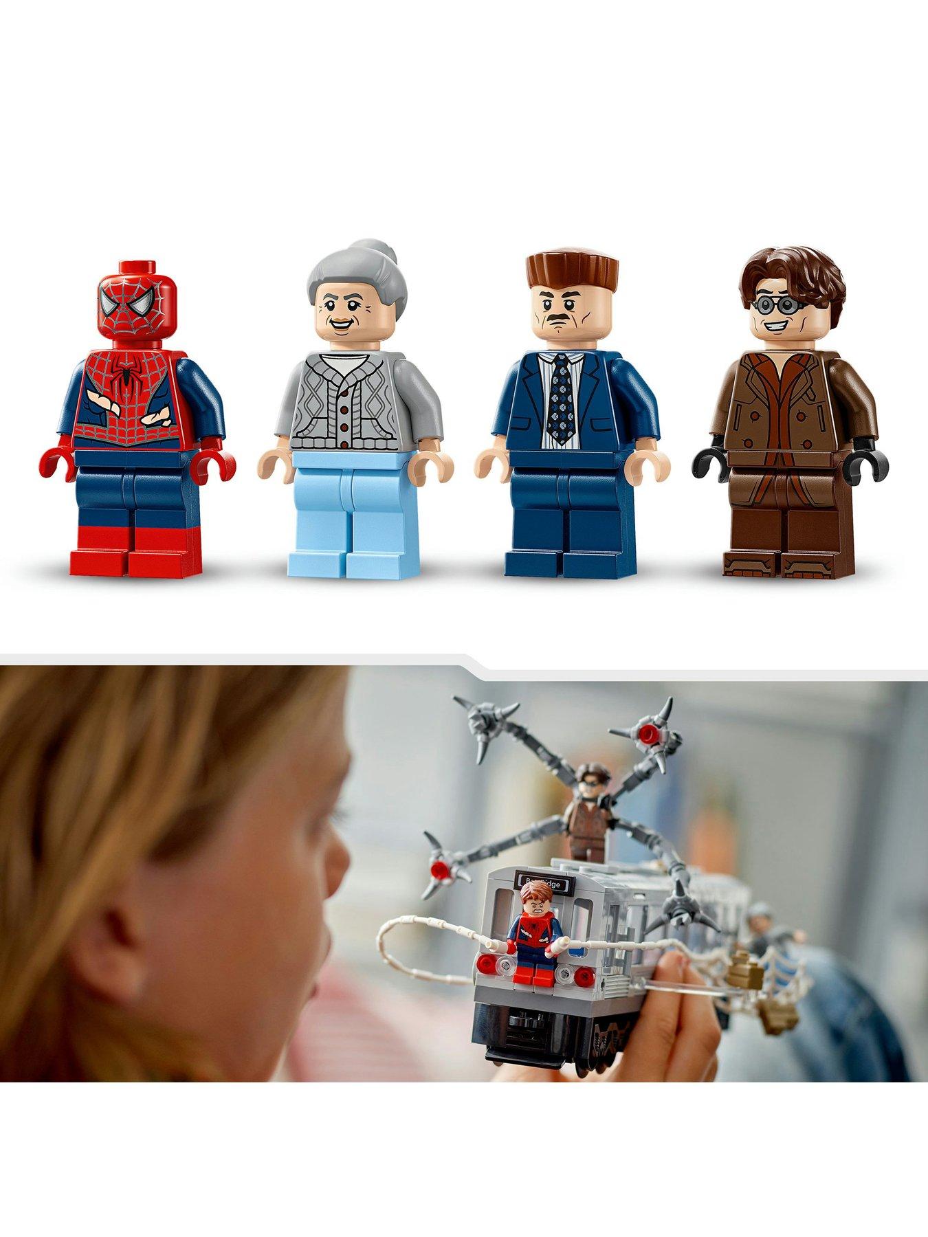 lego-marvel-spider-man-vs-doc-ock-subway-train-scene-76321outfit
