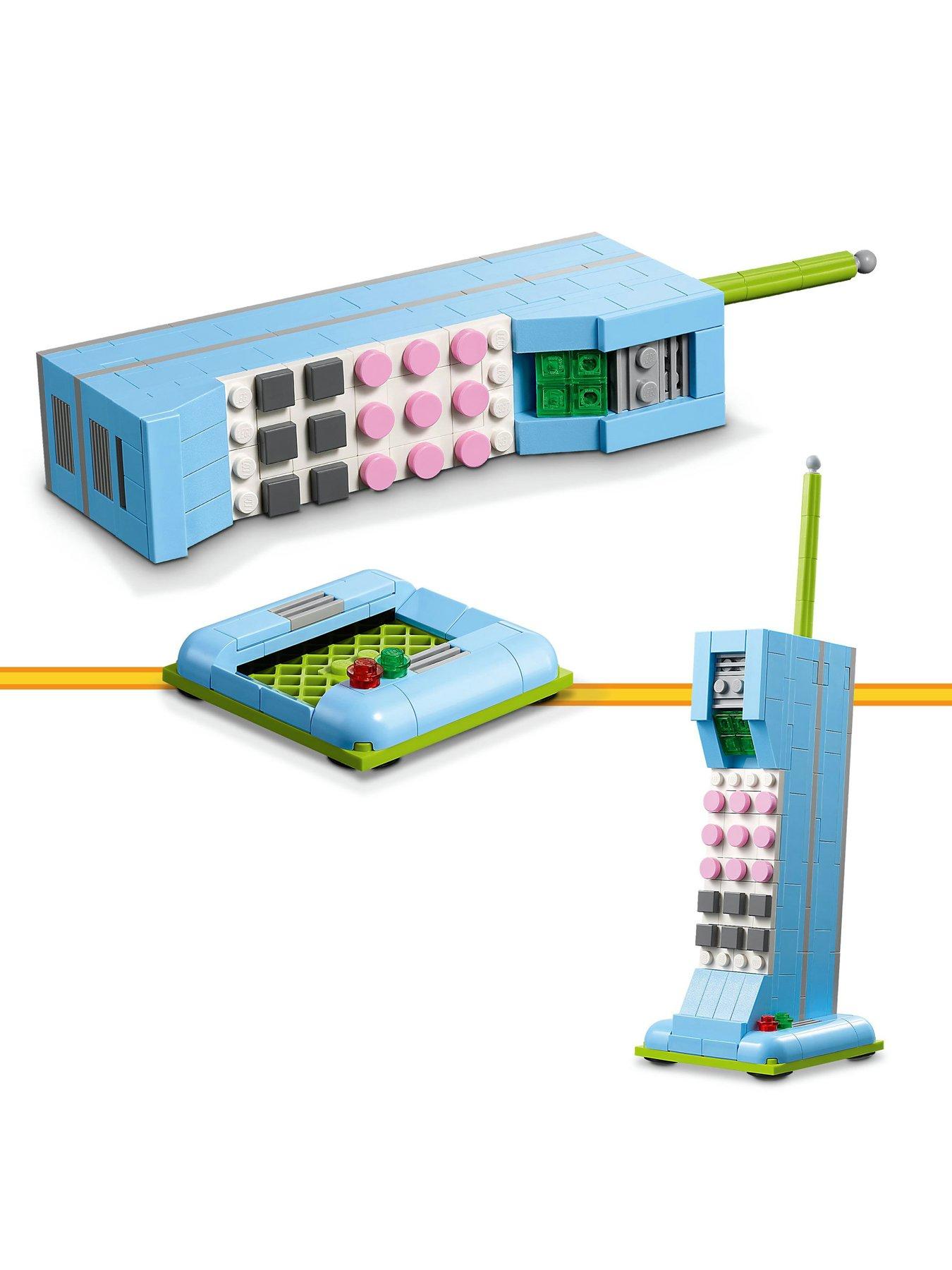 lego-creator-3in1-retro-telephone-building-toy-31174outfit