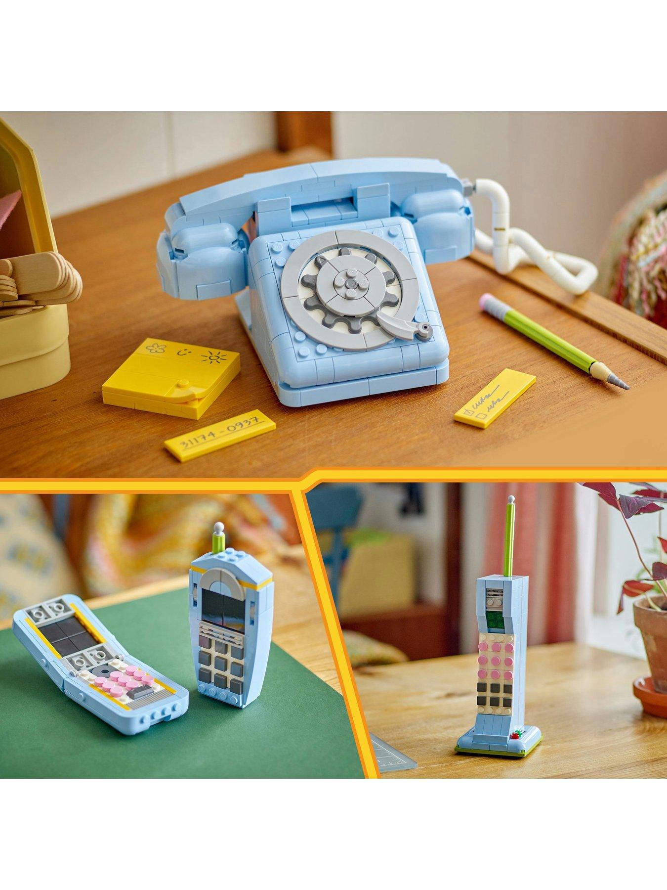 lego-creator-3in1-retro-telephone-building-toy-31174detail