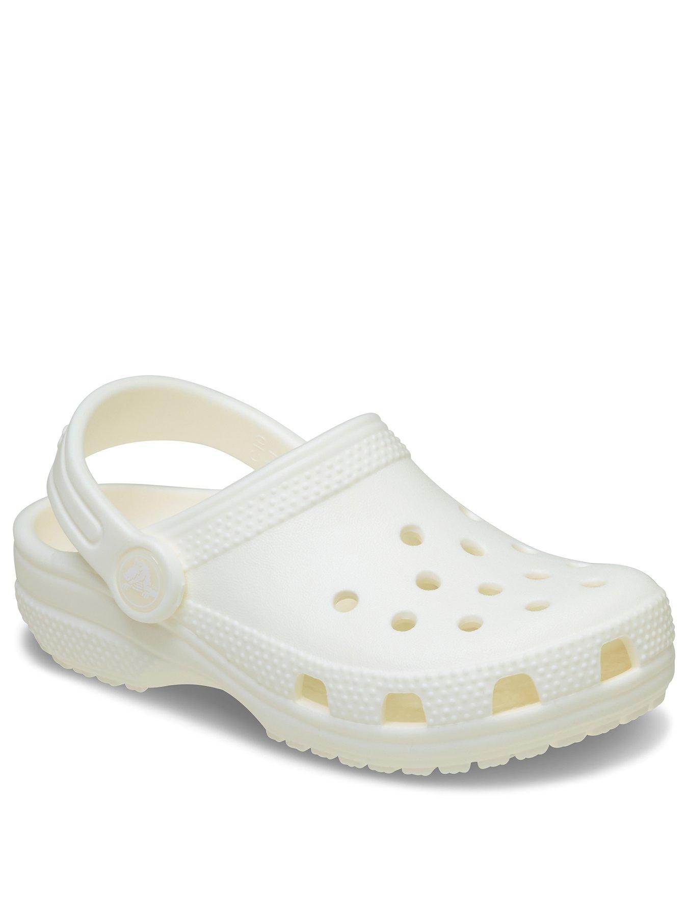 crocs-infant-junior-classic-glow-clog-greenstillFront