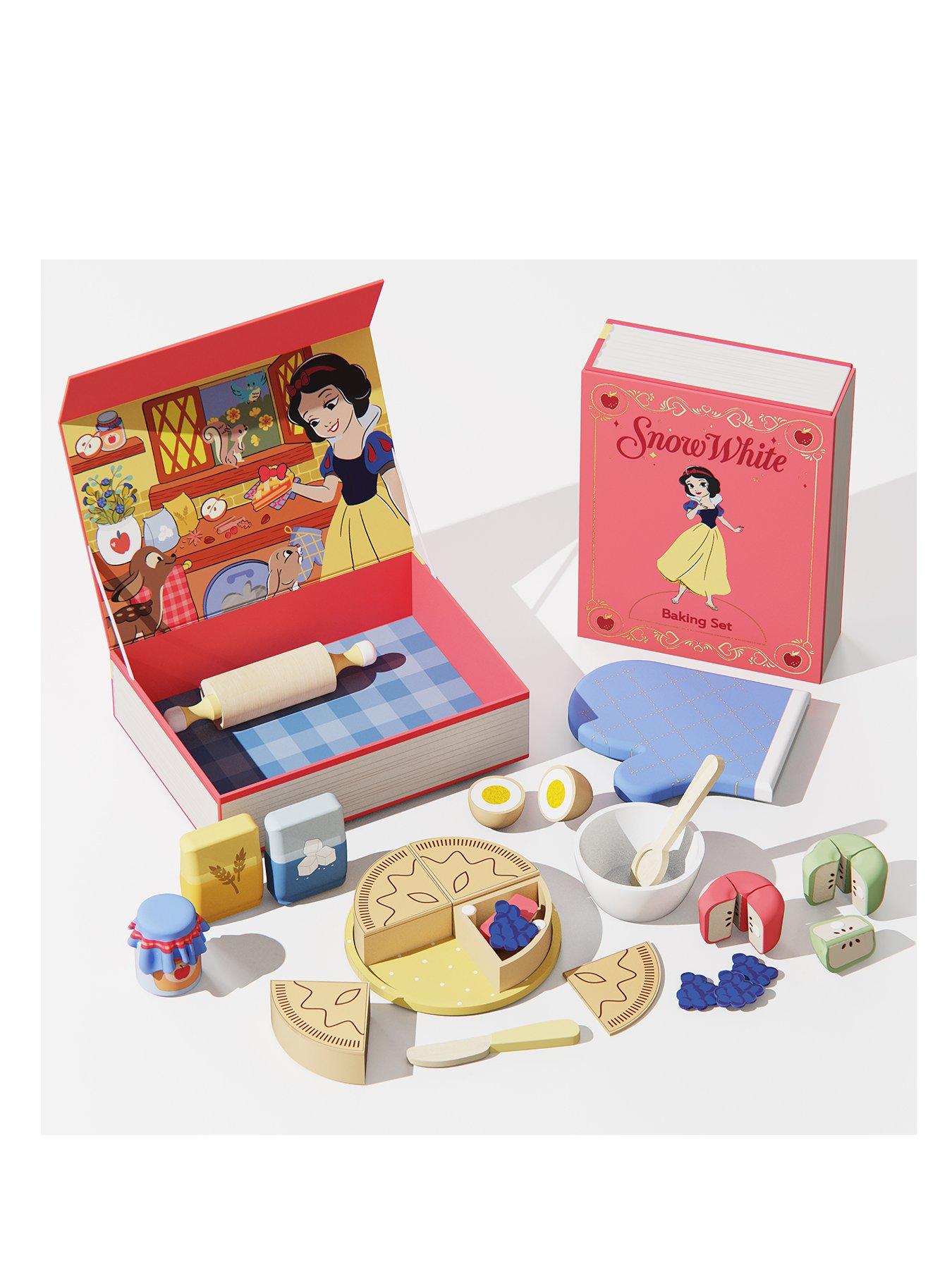 disney-princess-roleplay-book-snow-white