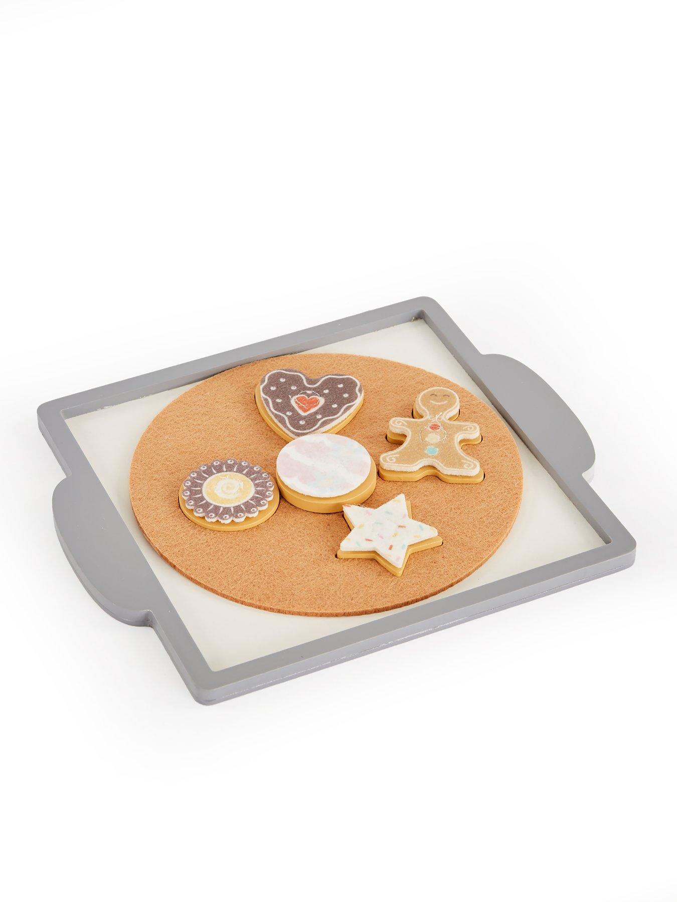 Image 7 of 7 of Acorn Acorn COOKIE &amp; APRON SET