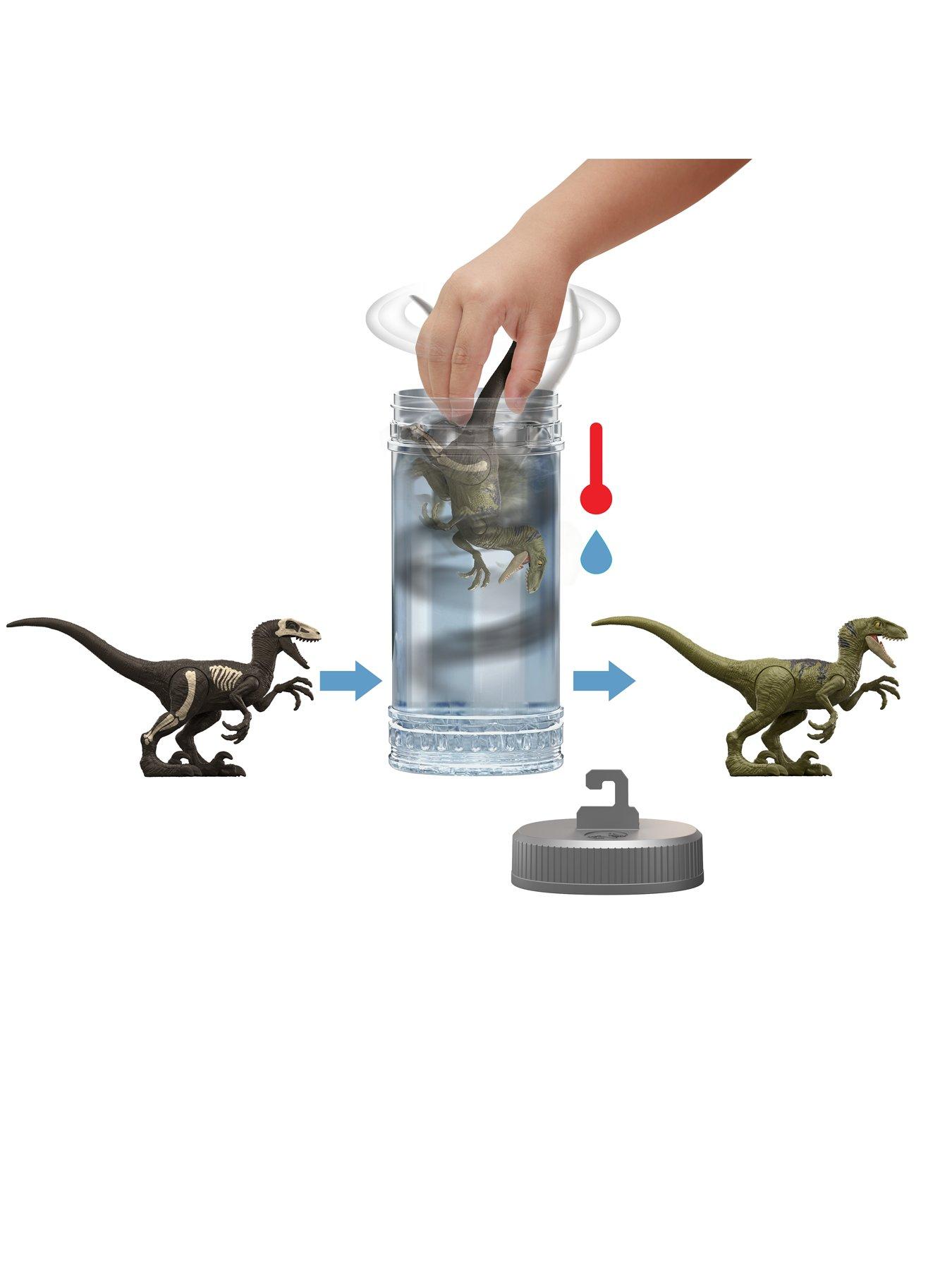 Image 4 of 7 of JURASSIC WORLD Jurassic World Saga Dino Reveal Assortment