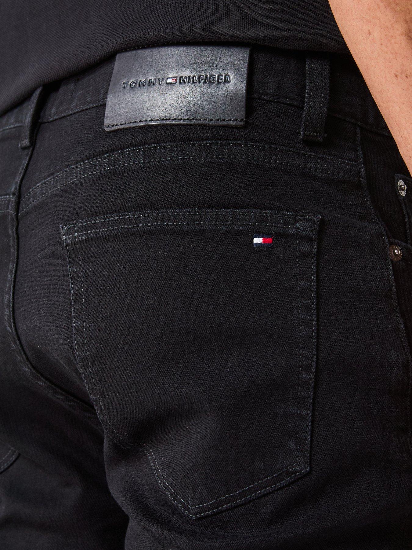 tommy-hilfiger-bleecker-slim-fit-burn-jeans-blackoutfit