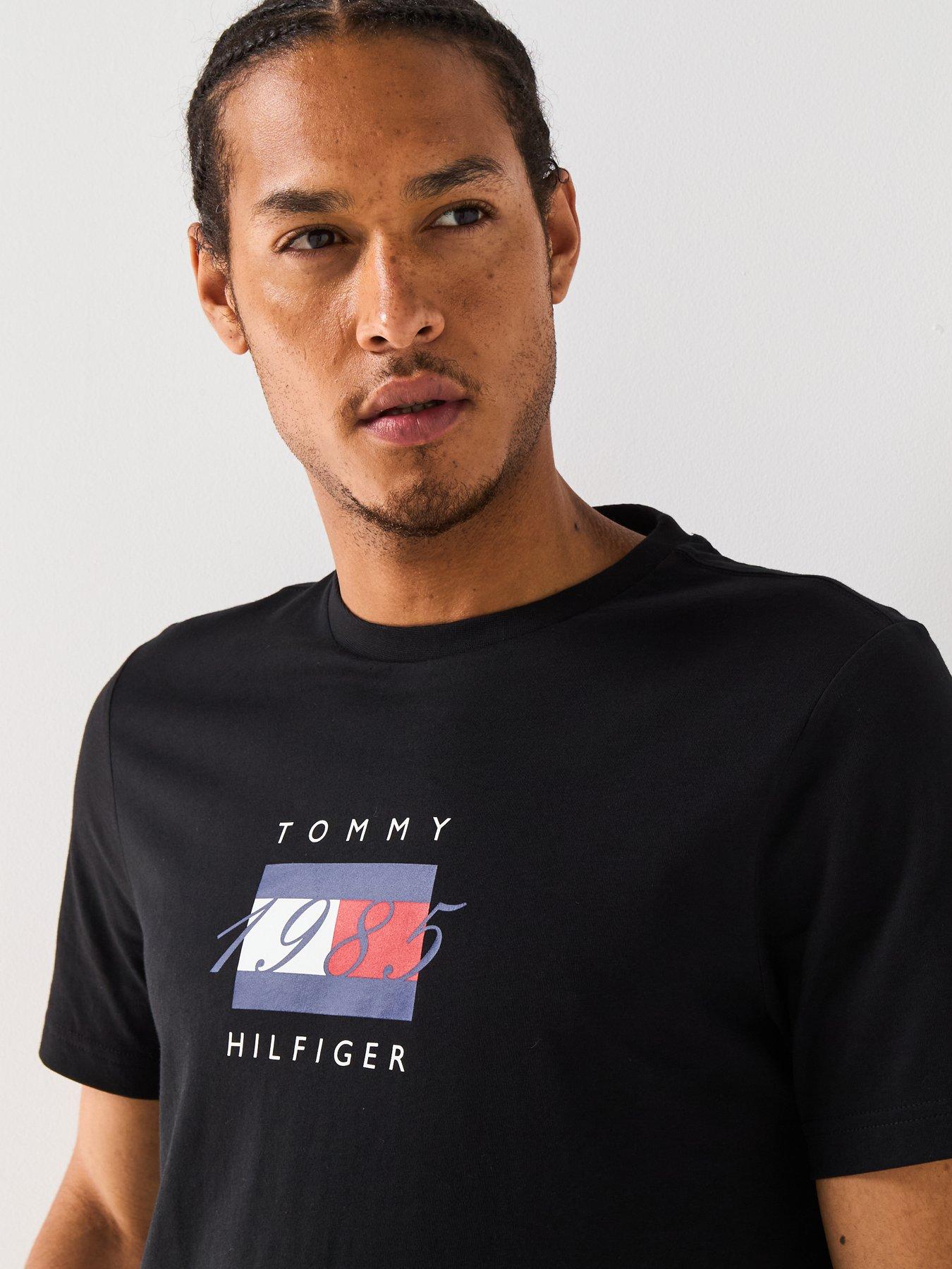 tommy-hilfiger-linear-flag-graphic-t-shirt-blackdetail