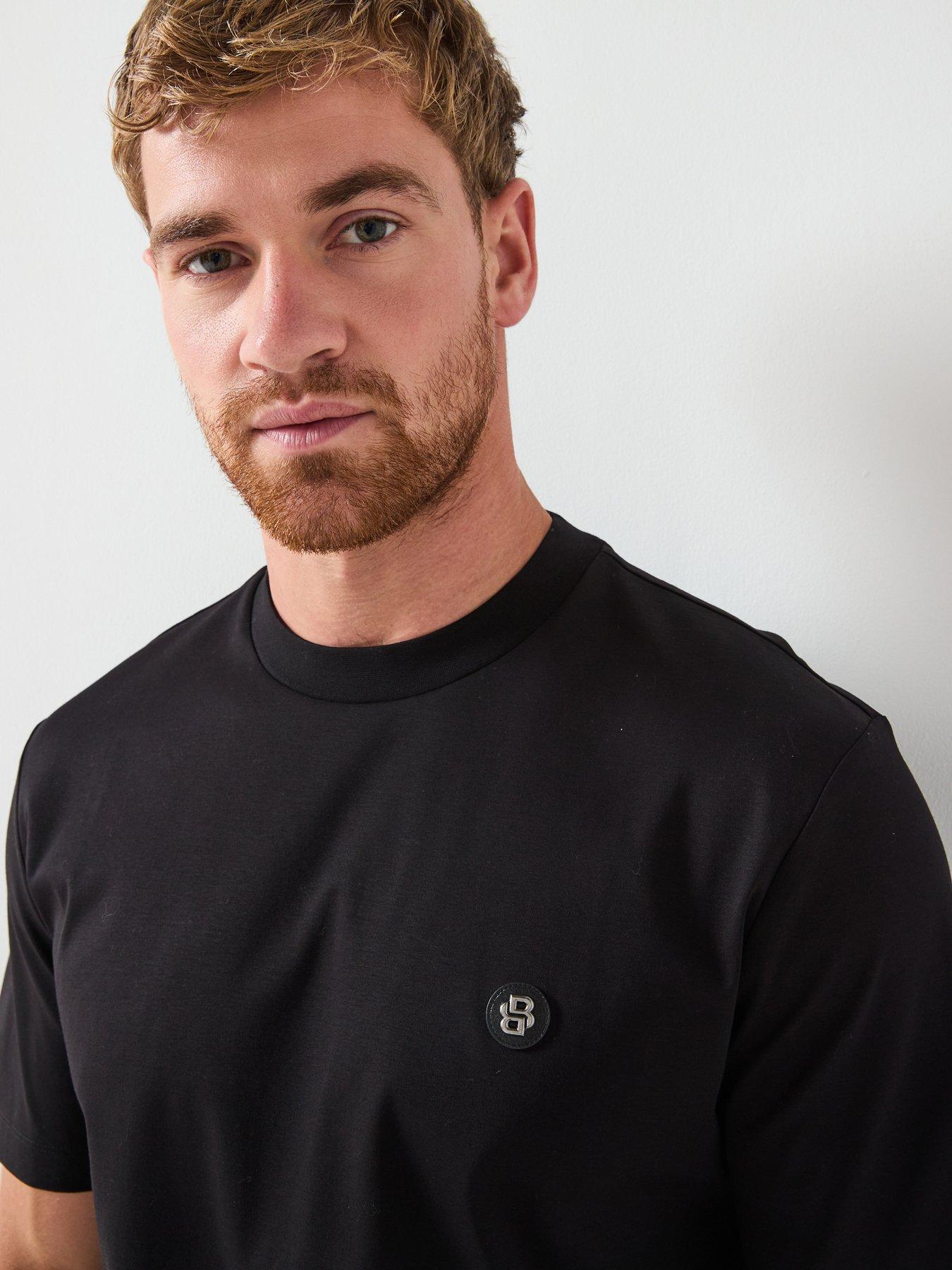 boss-nikel-logo-t-shirt-blackoutfit