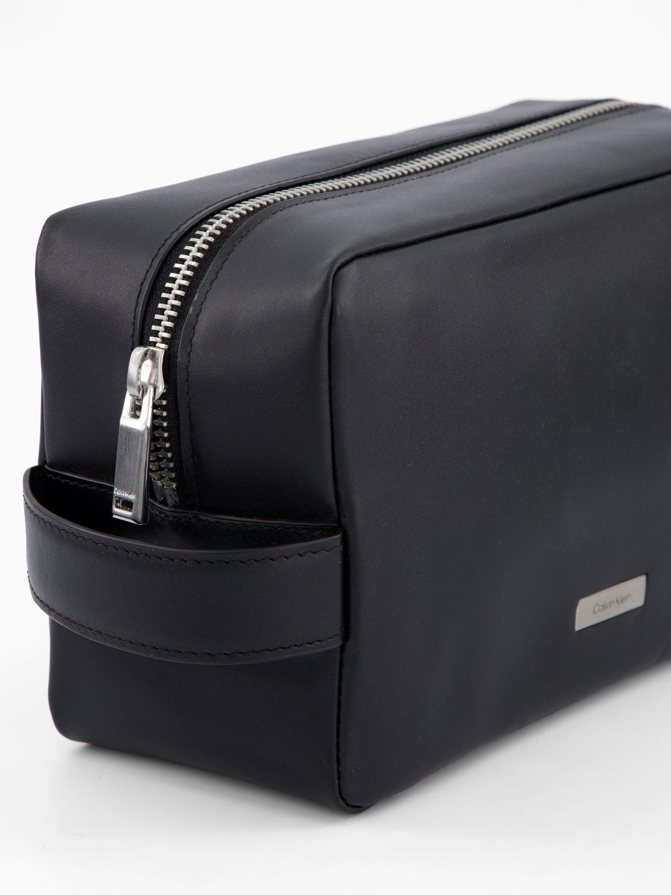 Image 3 of 4 of Calvin Klein Plaque Wash Bag - Black