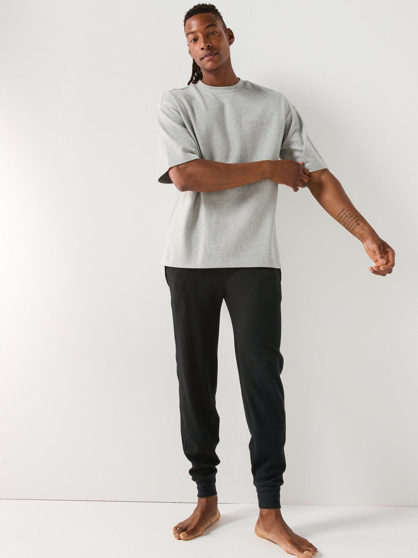 calvin-klein-loungewear-central-logo-t-shirt-greyback