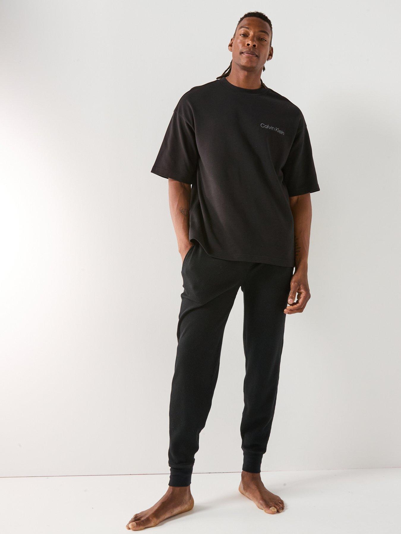 calvin-klein-loungewear-central-logo-t-shirt-blackback
