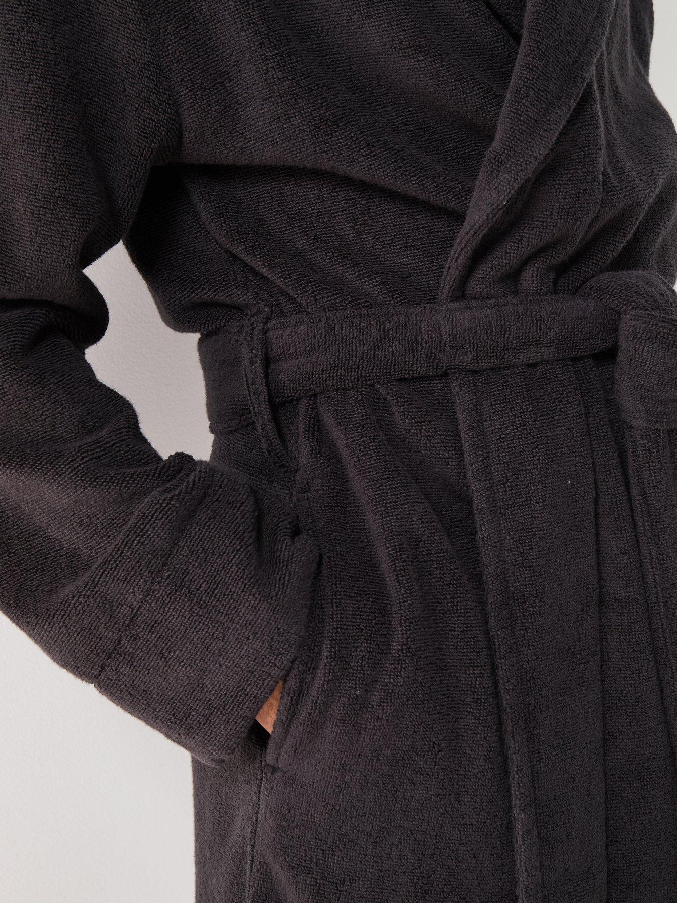 calvin-klein-loungewear-icon-terry-robe-blackoutfit