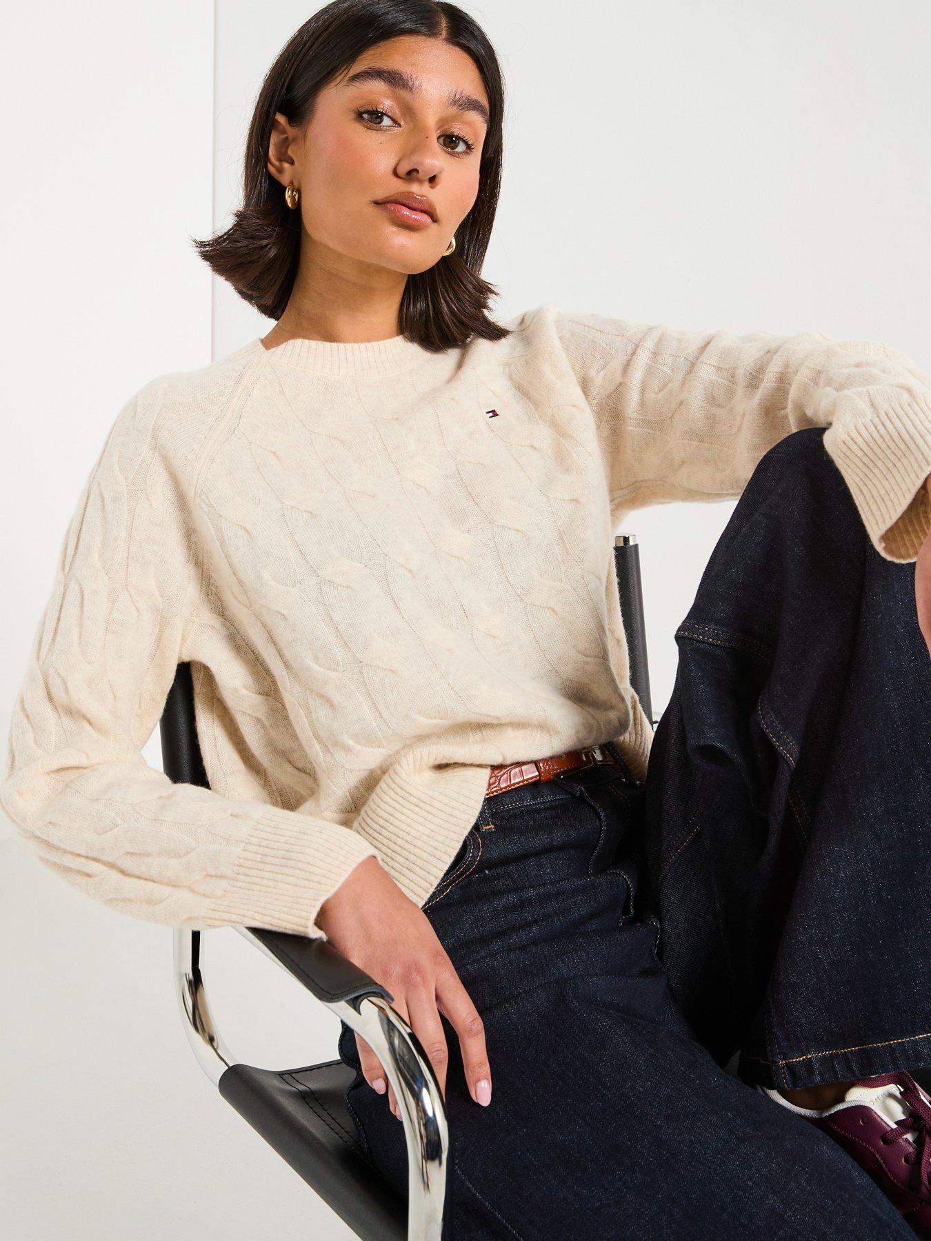 tommy-hilfiger-soft-wool-cable-knit-jumper-beige