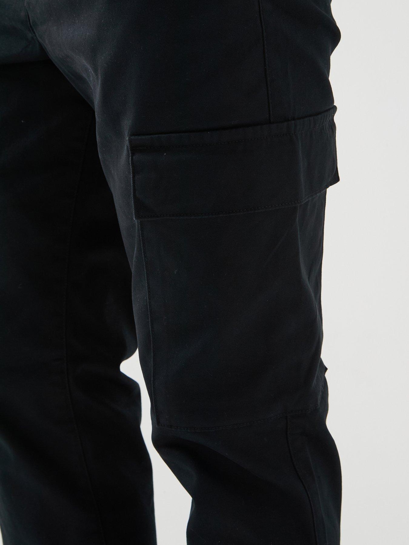 calvin-klein-slim-cotton-stretch-cargo-trousers-blackoutfit