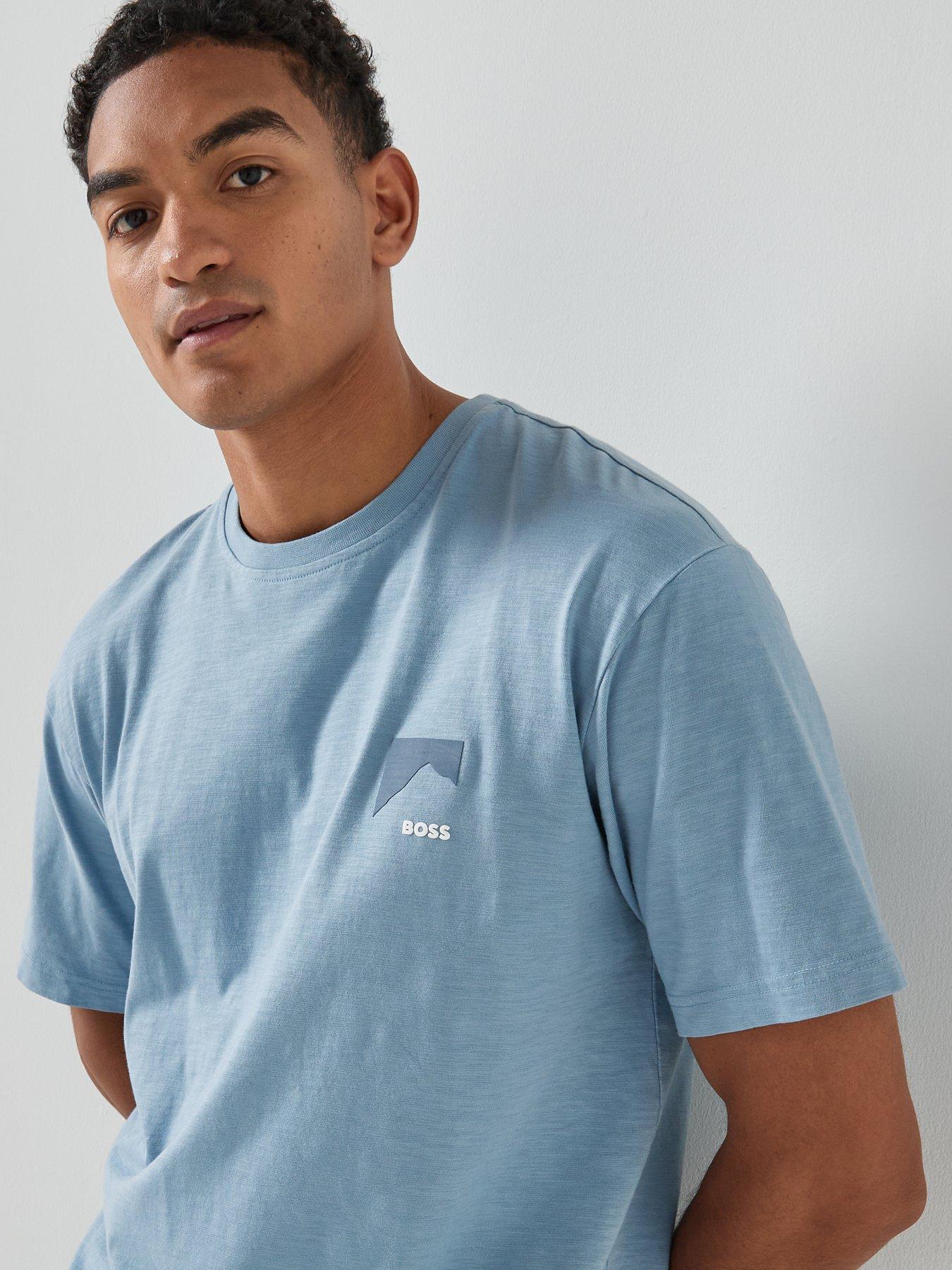 boss-te_polar-back-print-t-shirt-light-blueoutfit