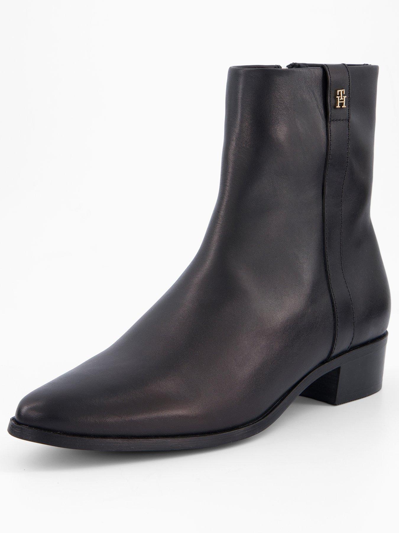 tommy-hilfiger-leather-pointy-zip-boot-blackstillFront