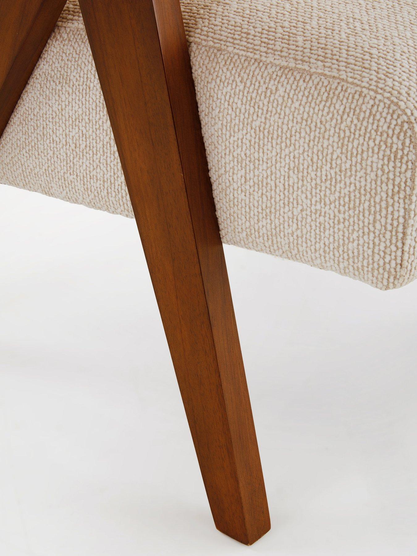 the-very-collection-courtnbspaccentnbspchairdetail