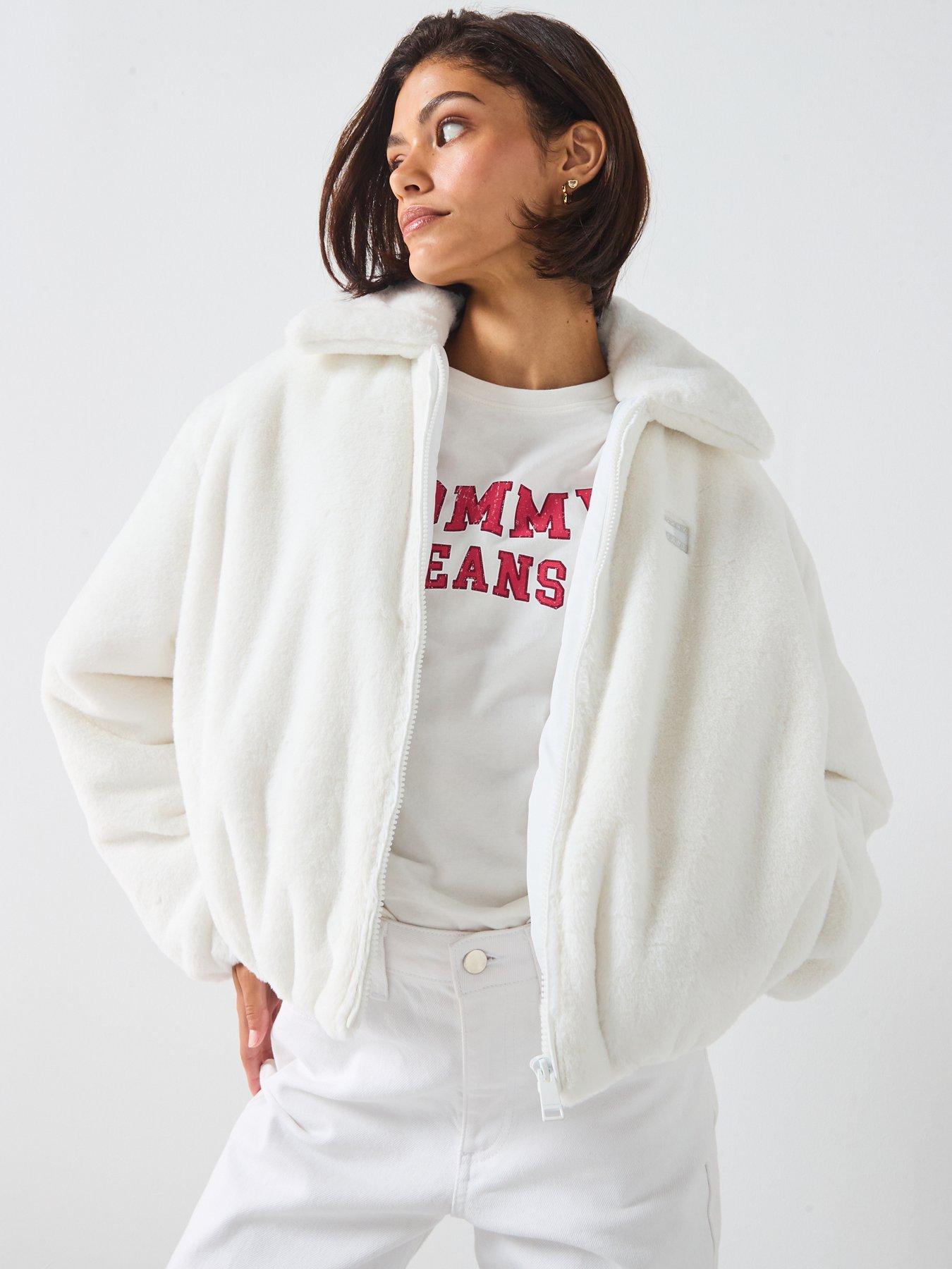 tommy-jeans-faux-fur-bomber-jacket-whiteoutfit