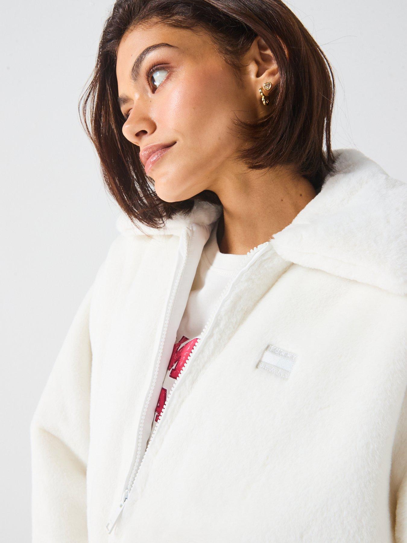 tommy-jeans-faux-fur-bomber-jacket-whitedetail
