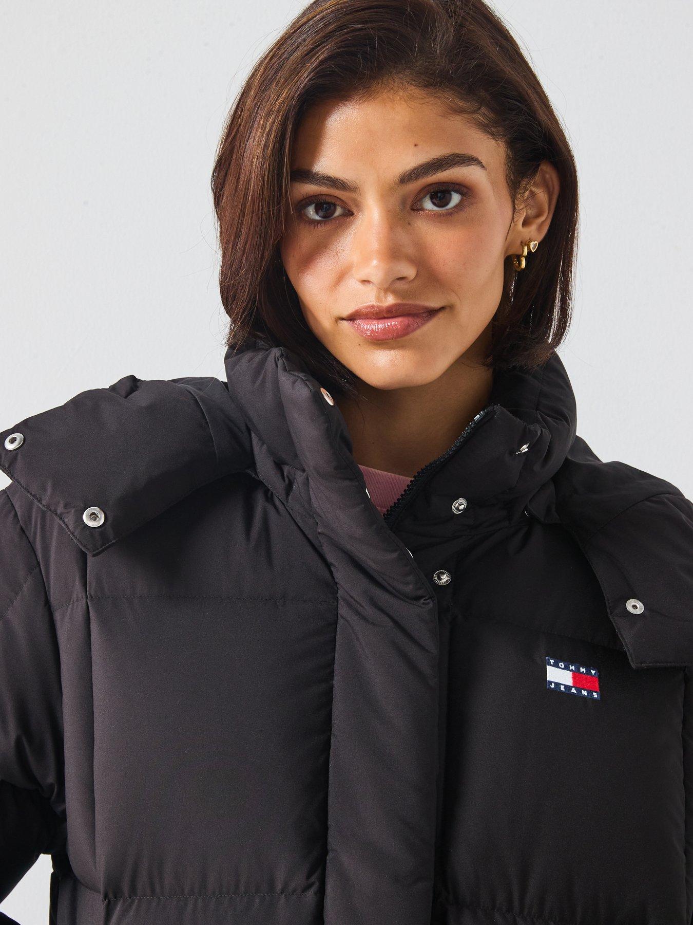 tommy-jeans-alaska-down-hooded-puffer-coat-blackoutfit