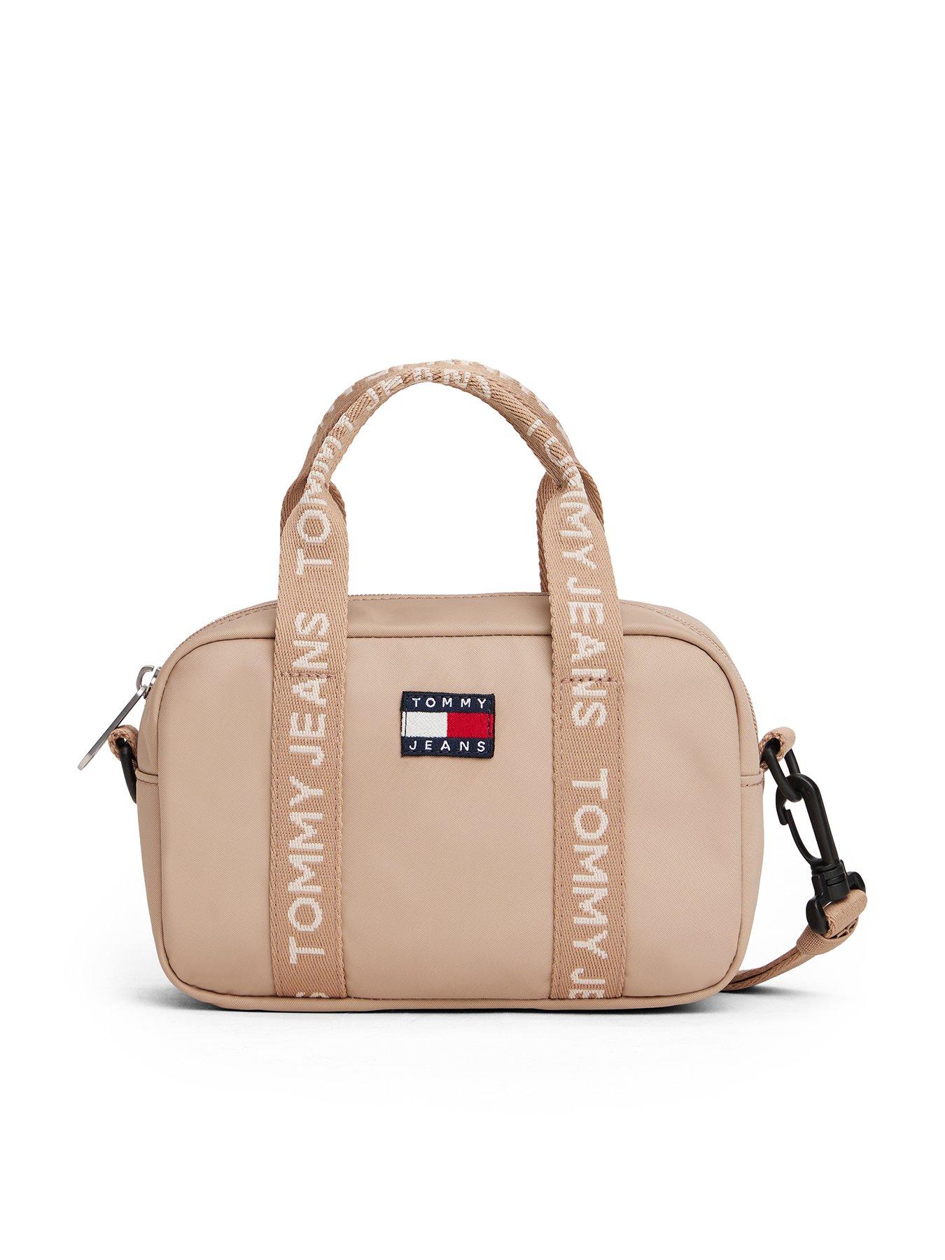 tommy-jeans-essential-daily-crossover-bag-whitefront