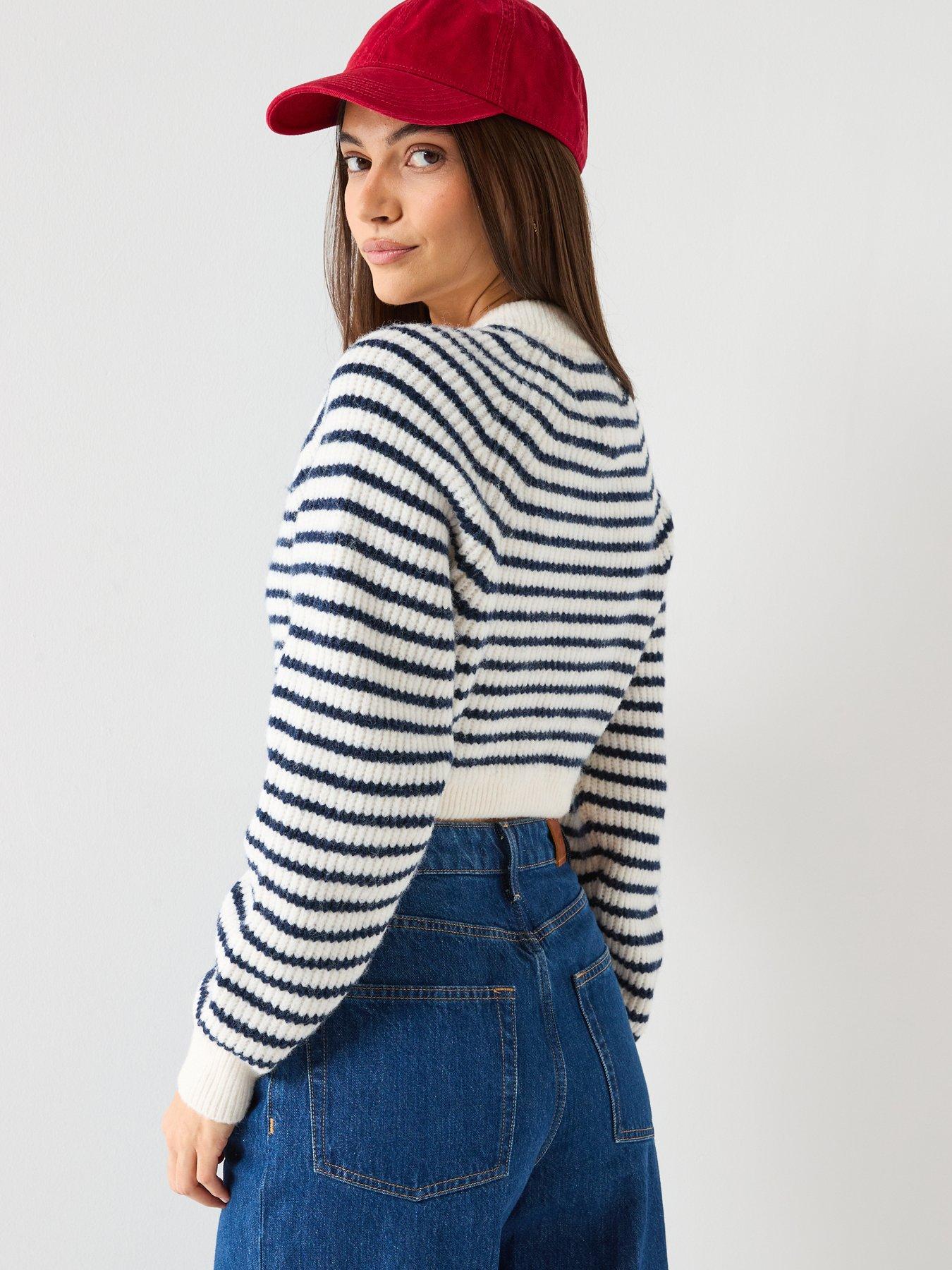 tommy-jeans-crop-badge-detailed-sweater-whitestillFront