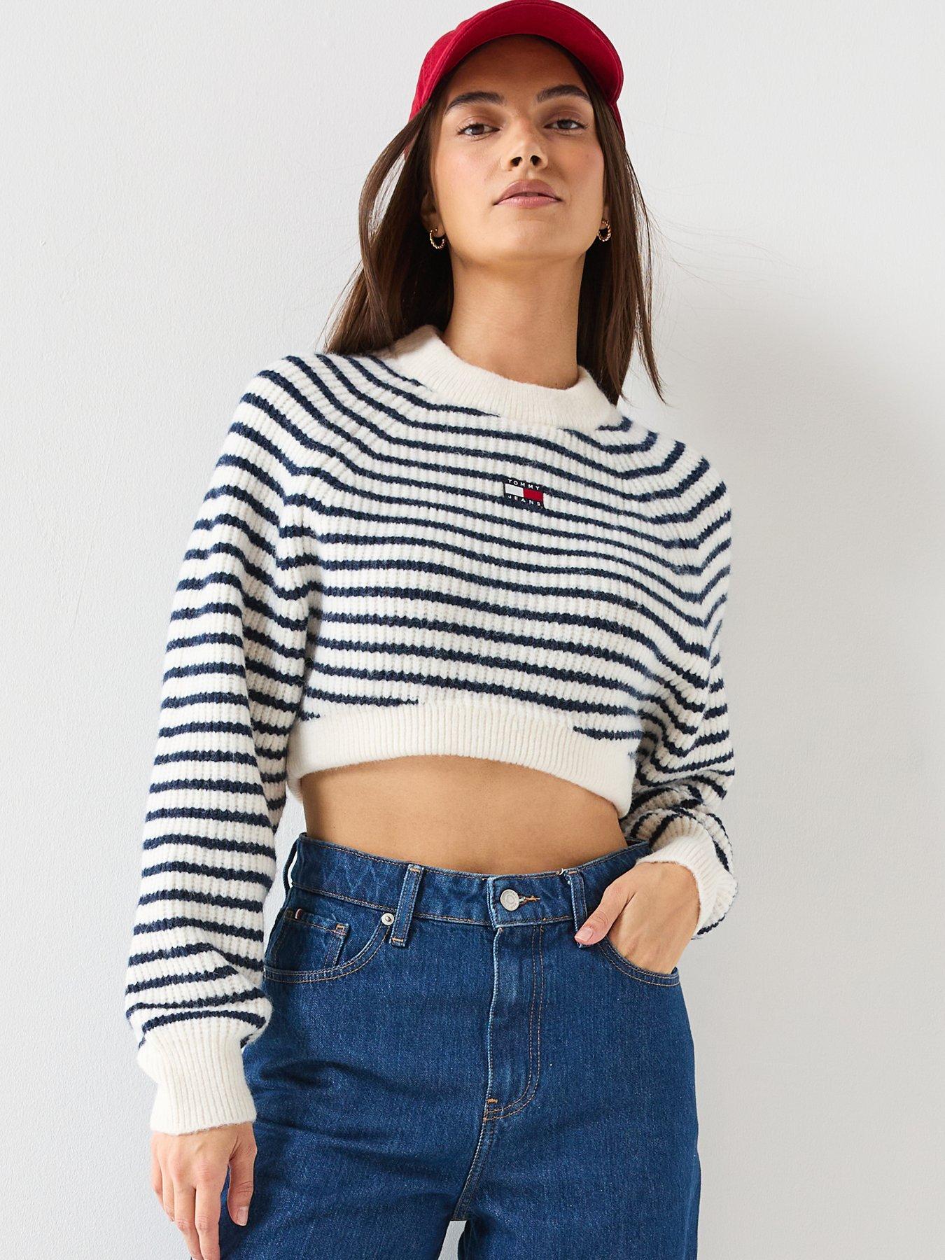 tommy-jeans-crop-badge-detailed-sweater-whitedetail