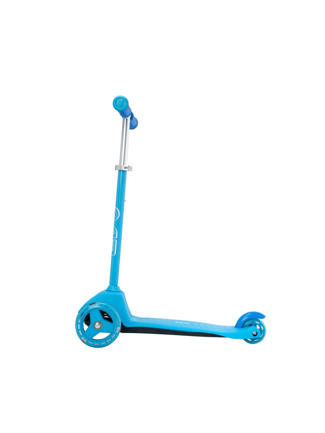 Image 3 of 4 of EVO Mini Cruiser Tri Scooter - Blue