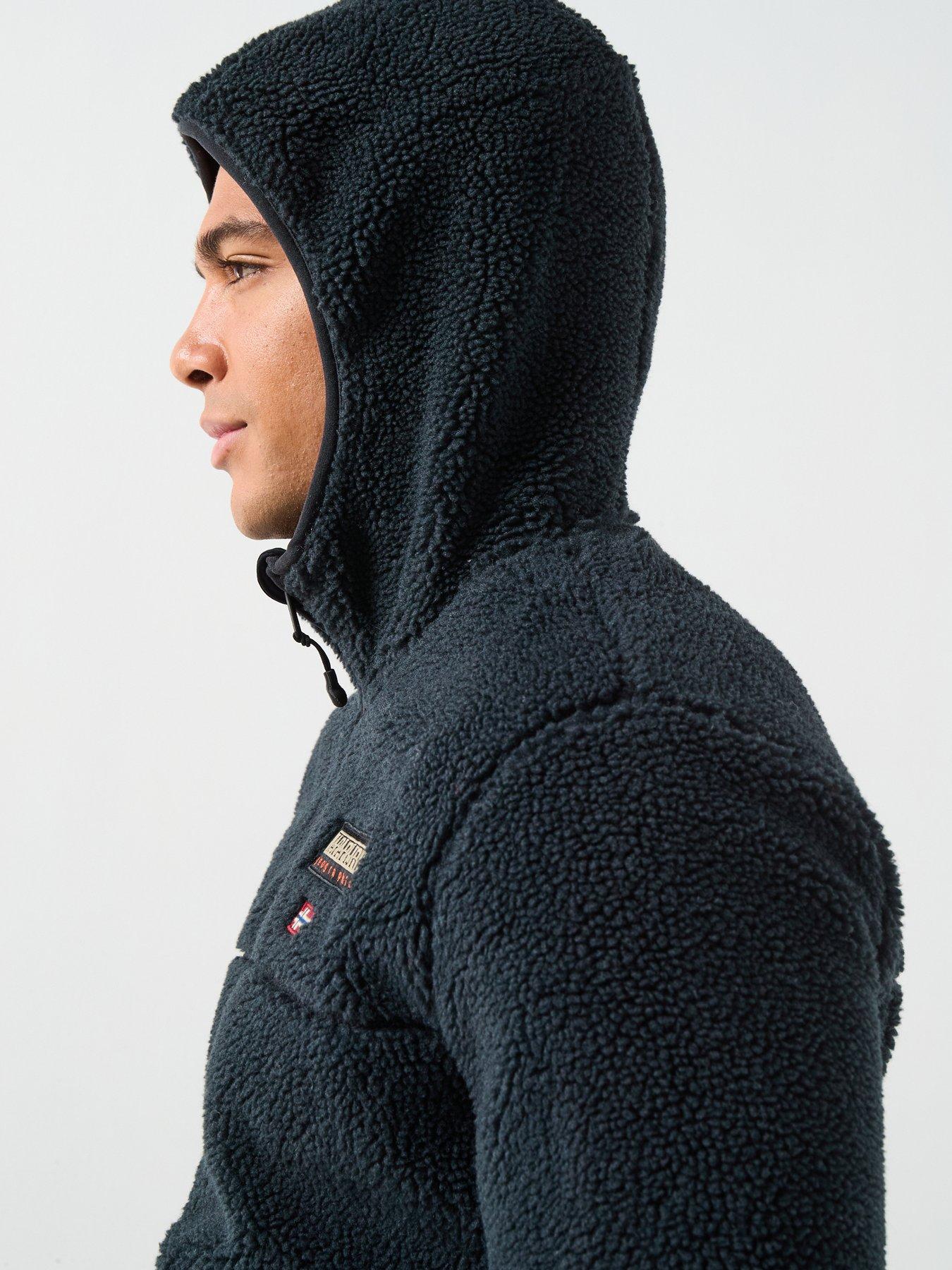 napapijri-mens-t-tynik-fleece-blackoutfit