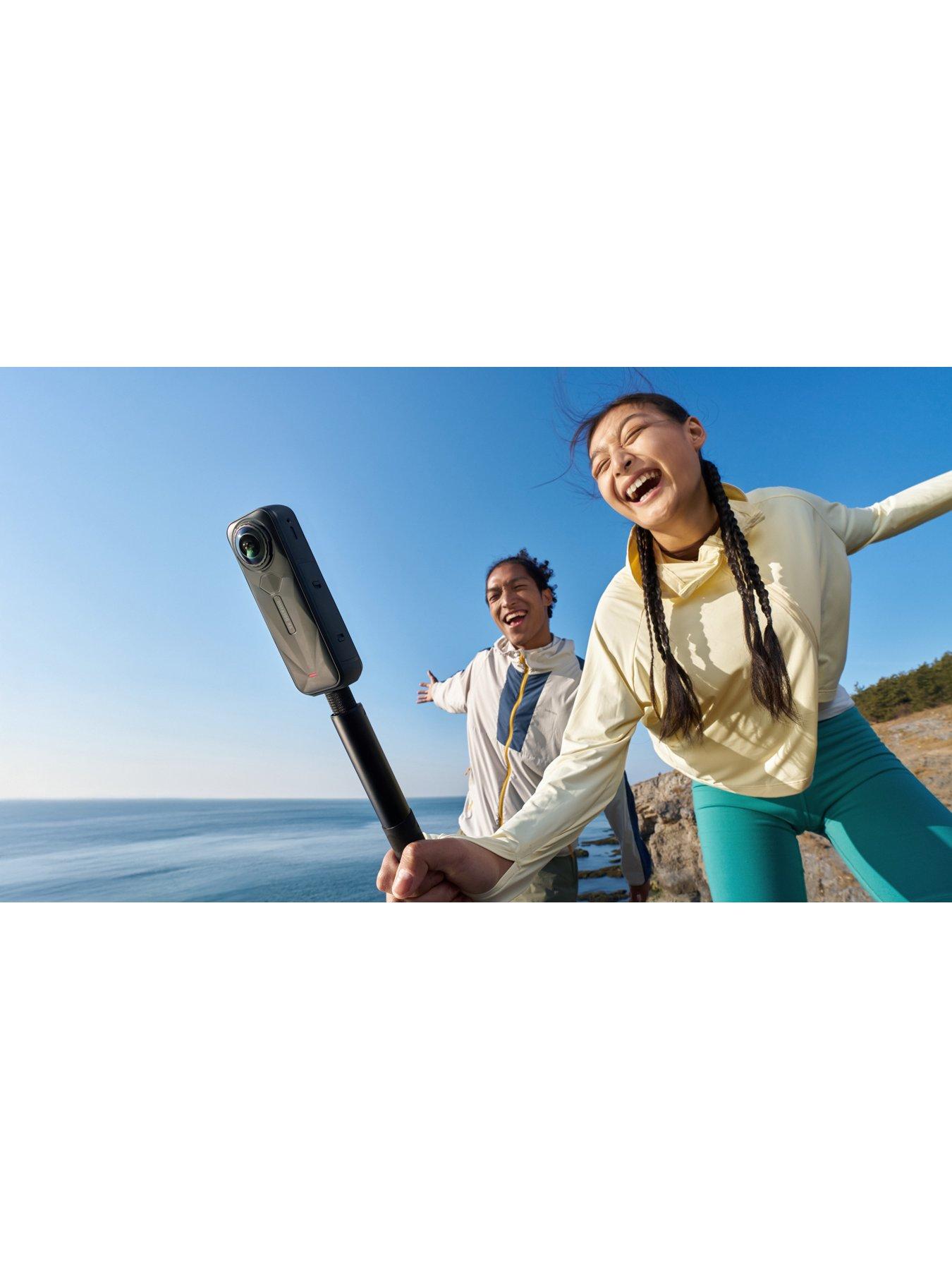 Image 5 of 7 of Insta360 Insta360 X5 Essentials Bundle