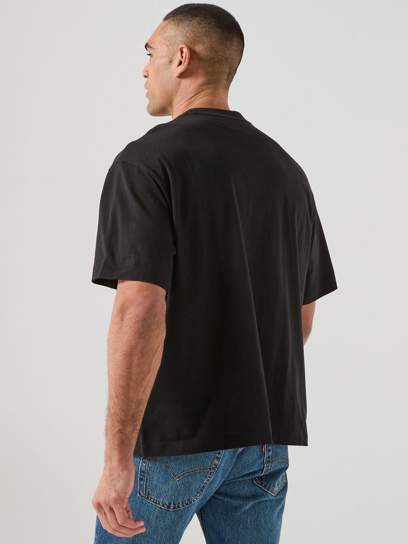 calvin-klein-relaxed-fit-linear-logo-t-shirt-blackstillFront