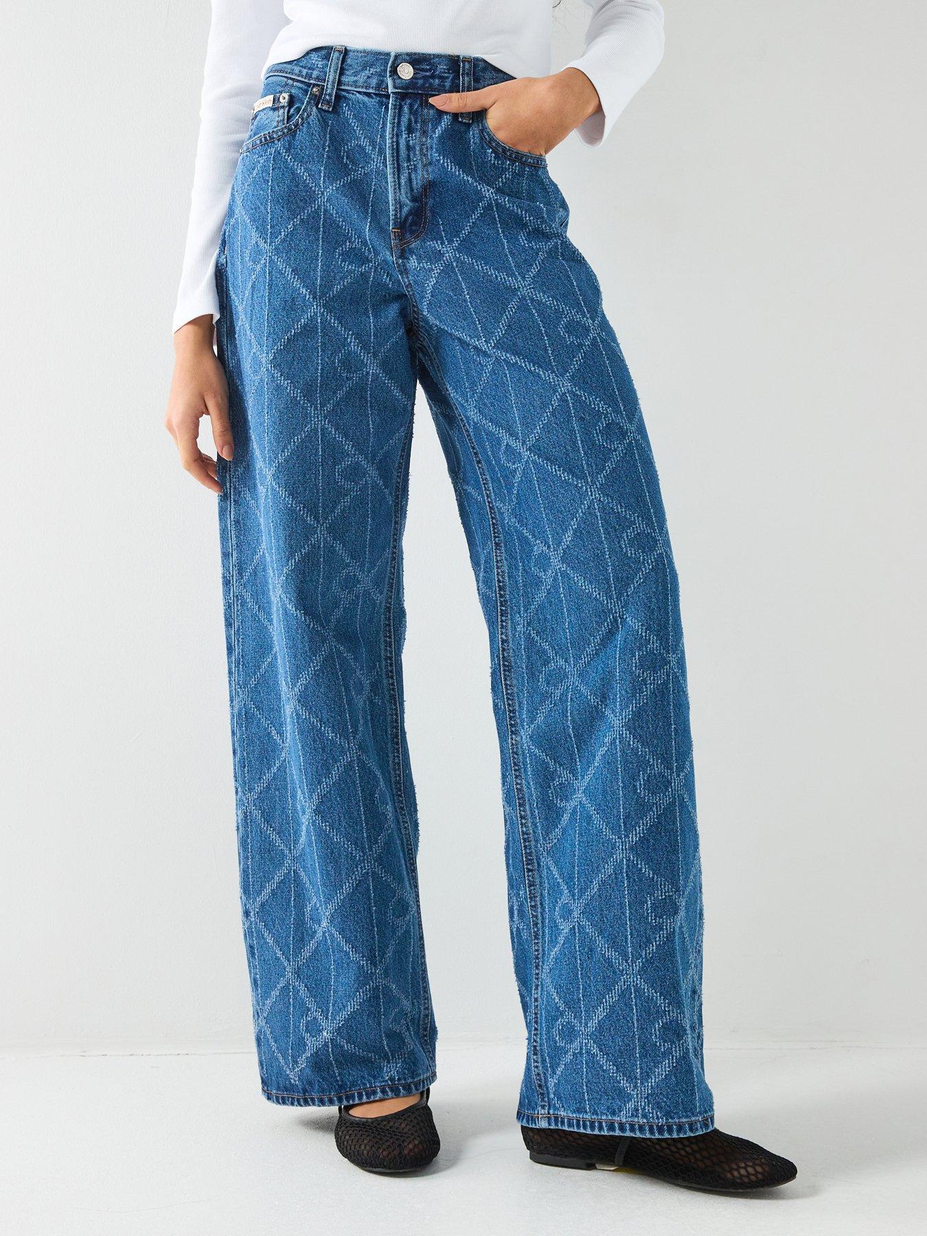 calvin-klein-jeans-low-rise-baggy-ck-print-jeans-white
