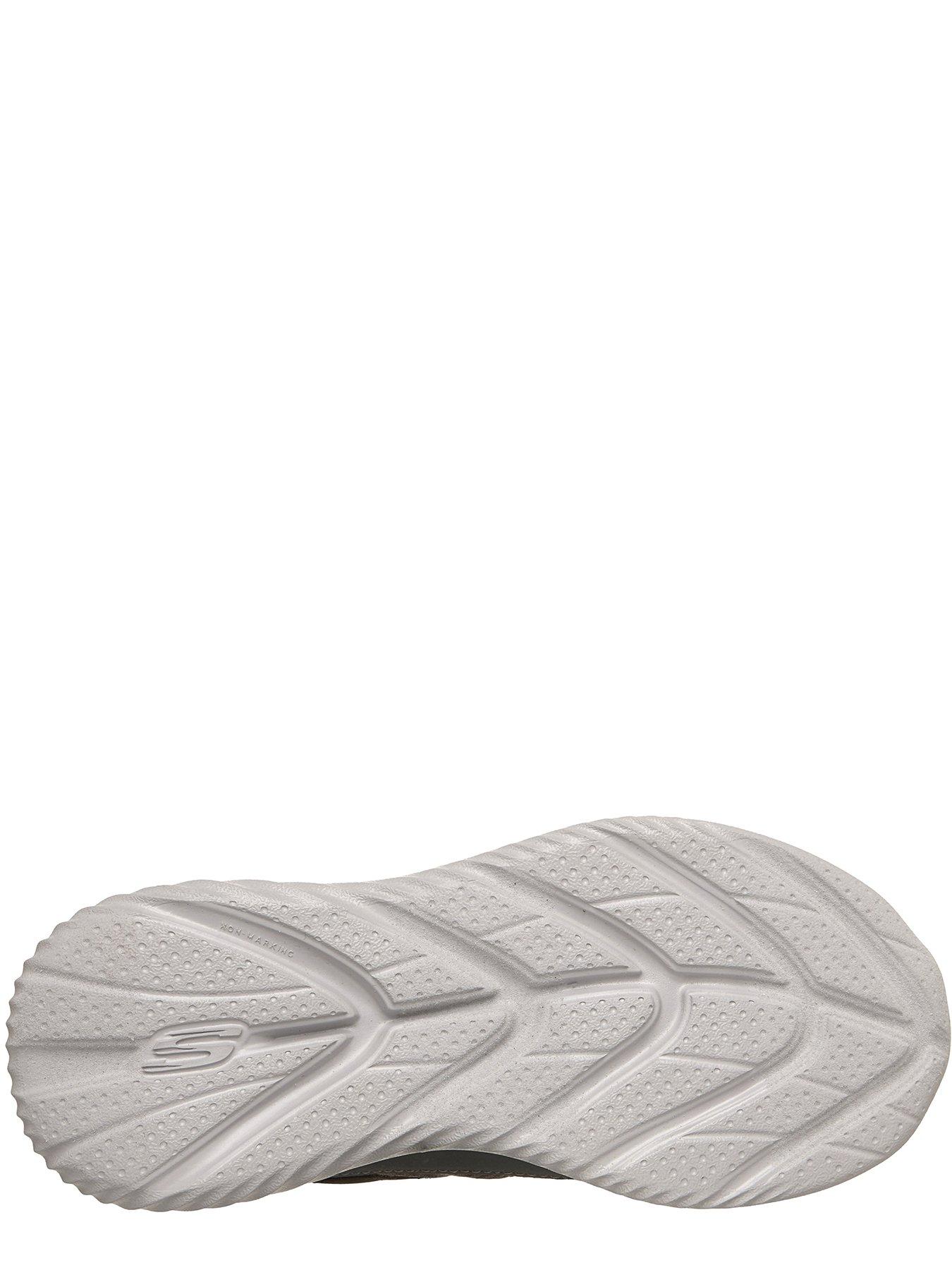 skechers-low-top-waterproof-gore-amp-strap-sneaker-blackdetail