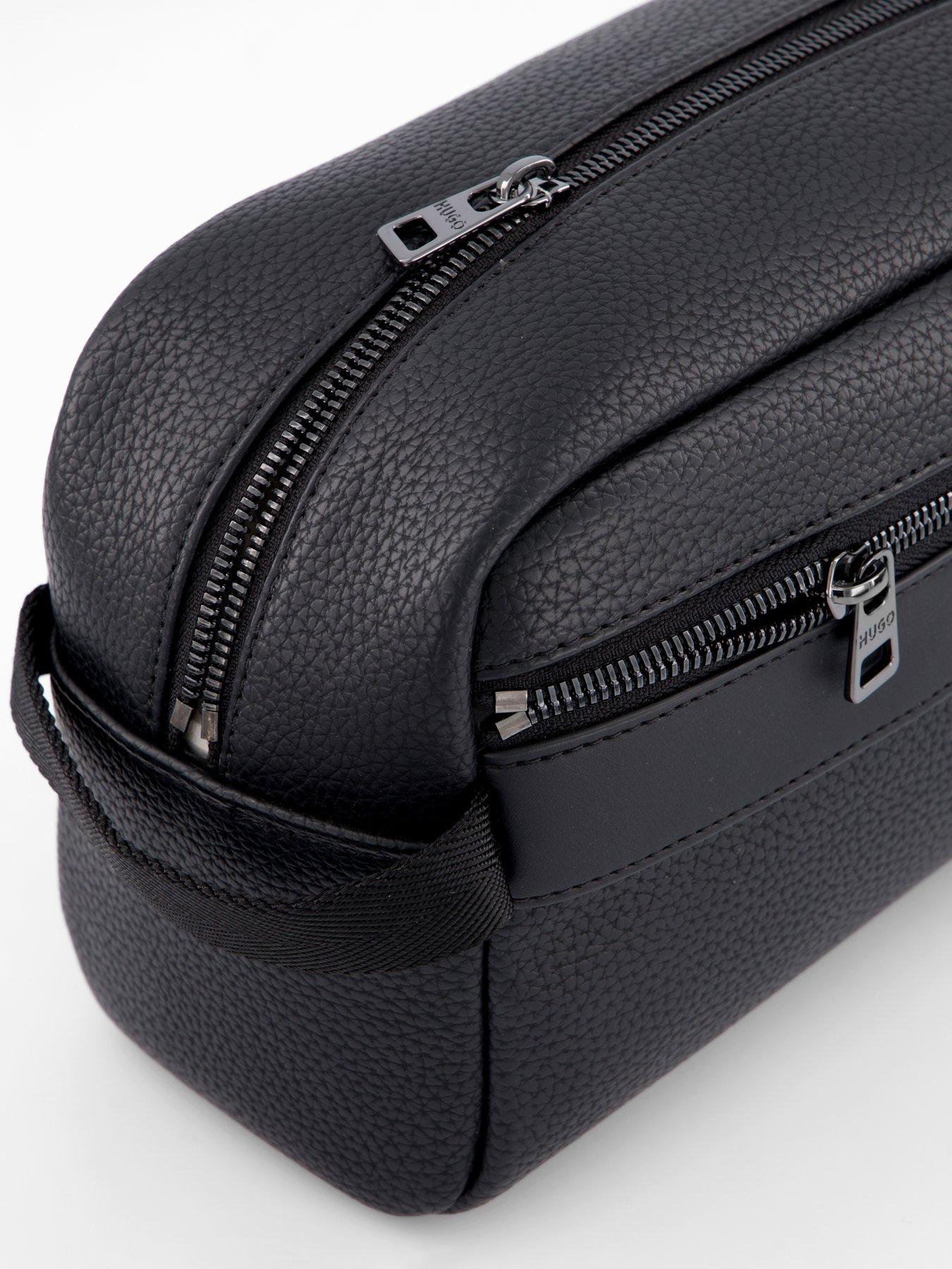 hugo-quantic-washbag-bag-blackdetail