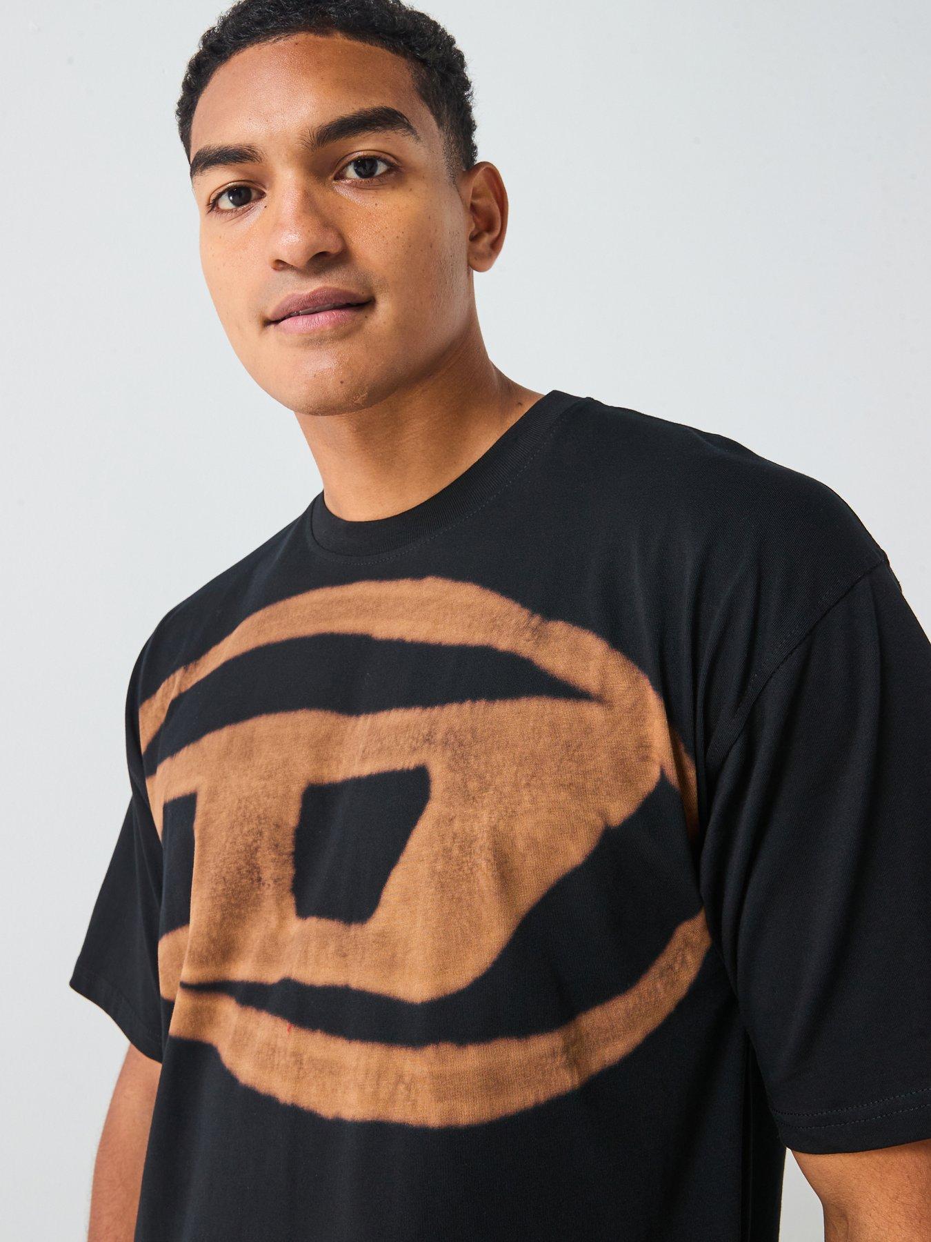 diesel-t-bleach-d-oval-t-shirt--blackoutfit