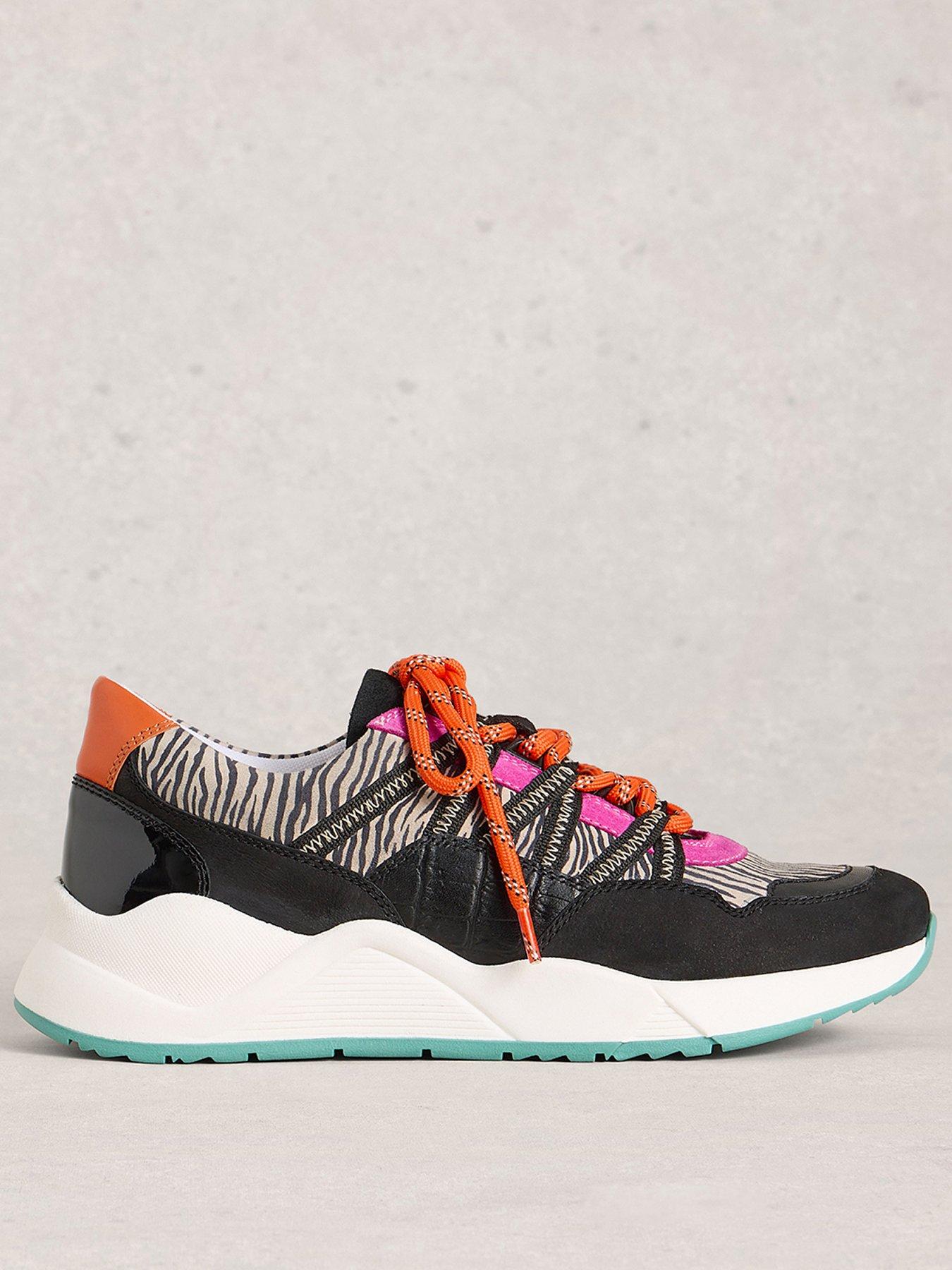 white-stuff-kazzy-runner-black