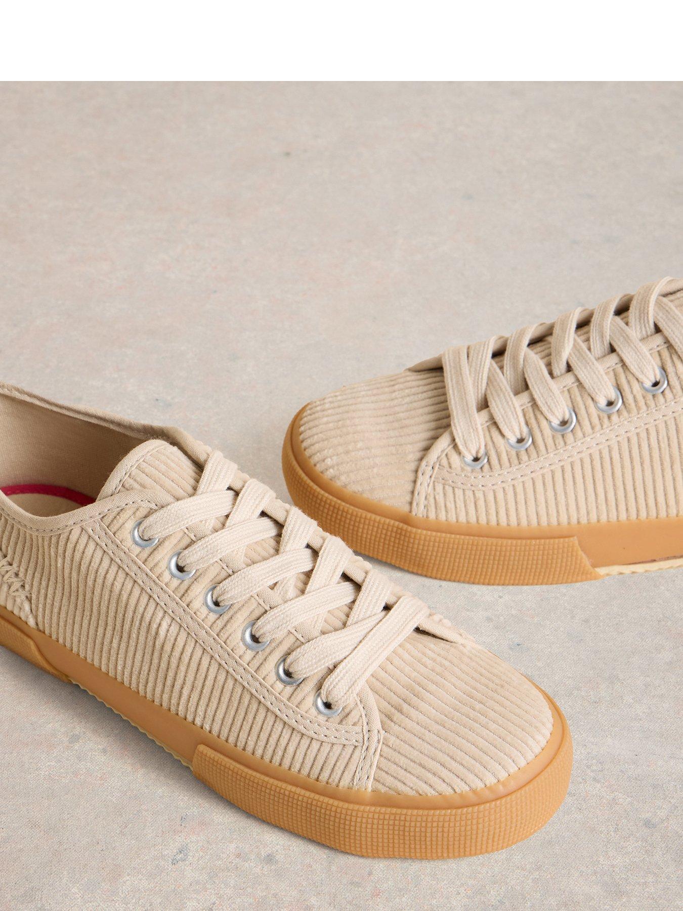 white-stuff-pippa-cord-lace-up-trainer-beigeoutfit